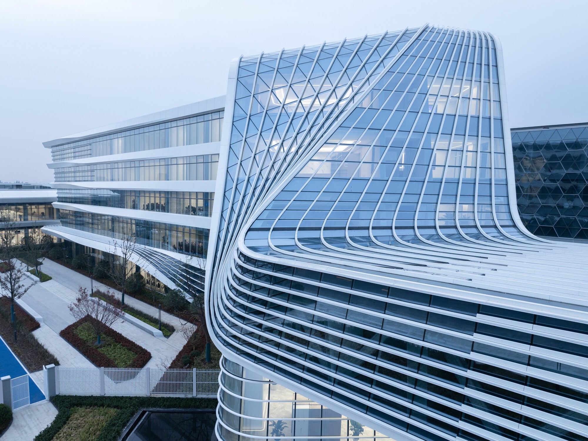 Zhenshi New Materials Industrial Park Phase I / YS-ONE DESIGN