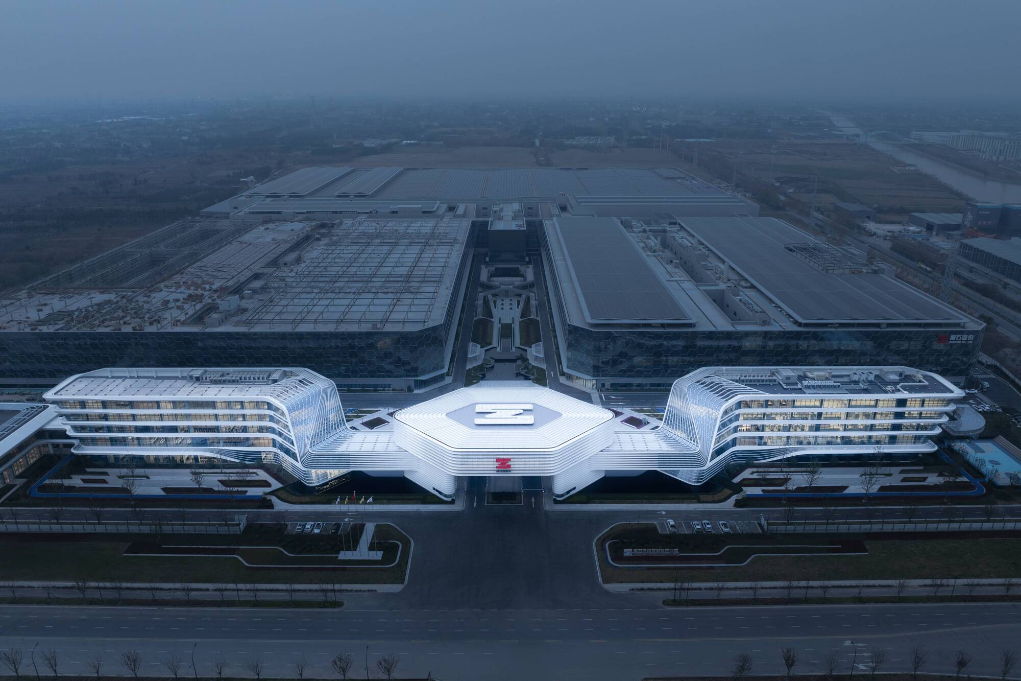 Zhenshi New Materials Industrial Park Phase I / YS-ONE DESIGN