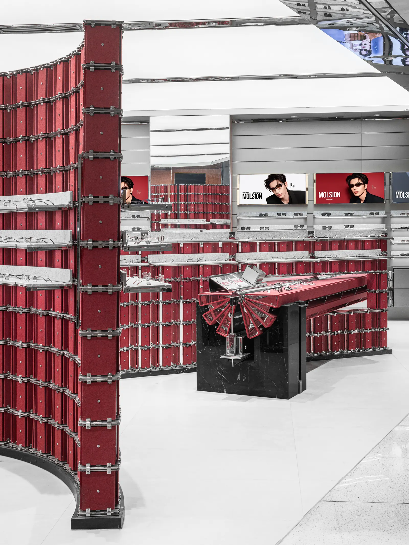 MOLSION Concept Store / Some Thoughts — концепт-магазин в Ухане, построенный на диалоге фетра и металла