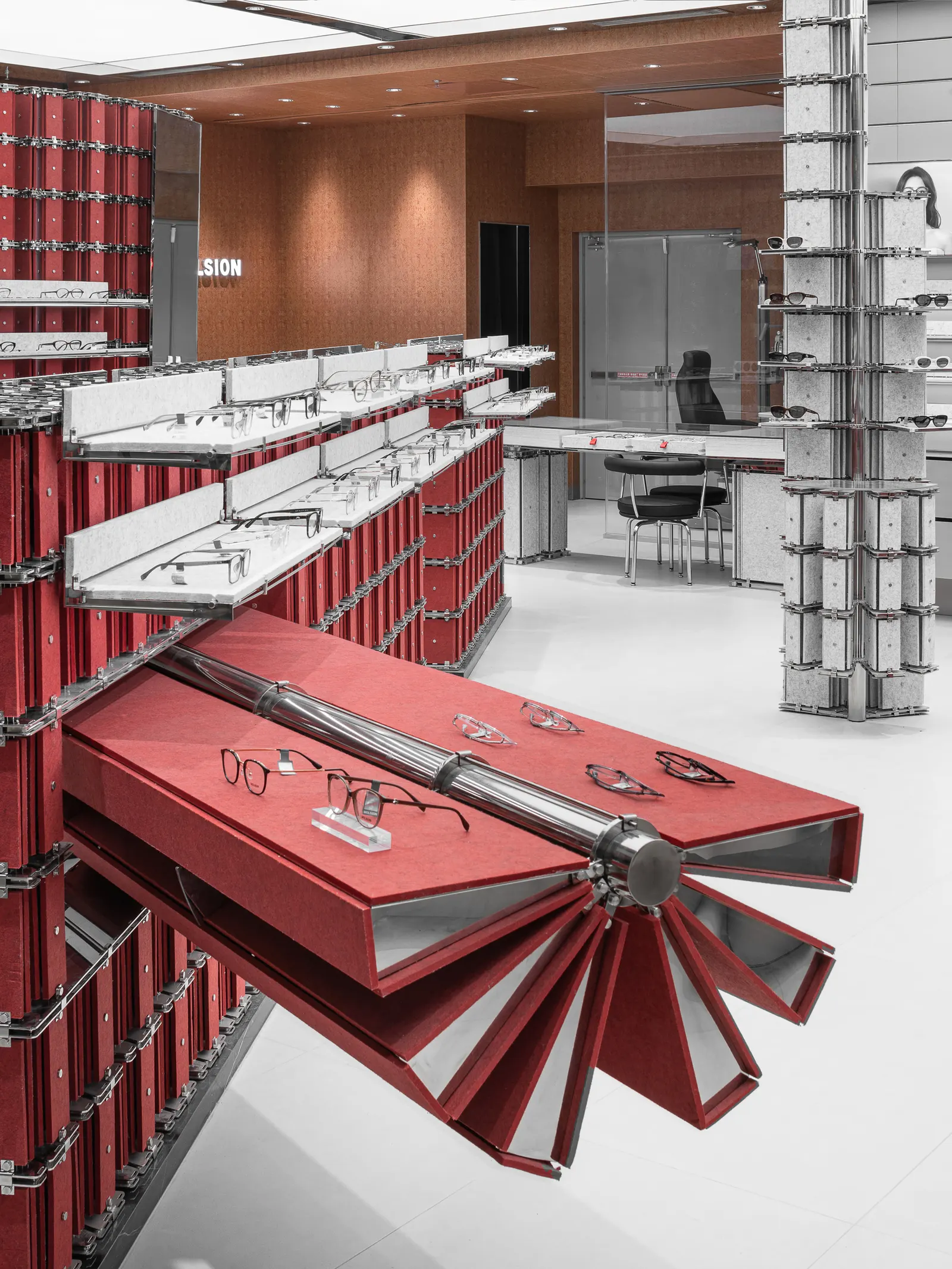 MOLSION Concept Store / Some Thoughts — концепт-магазин в Ухане, построенный на диалоге фетра и металла