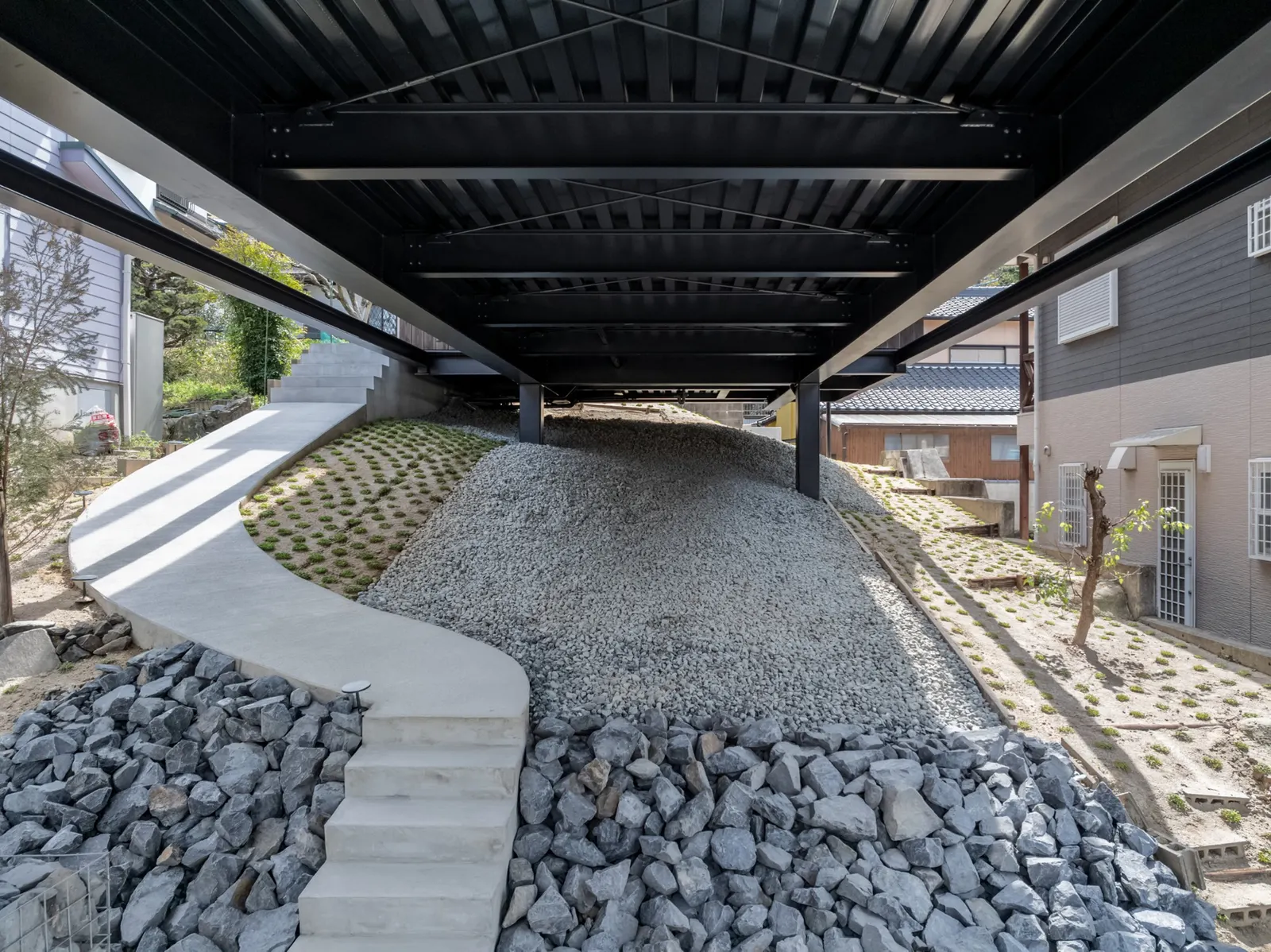 House off the Ground / nanometer architecture