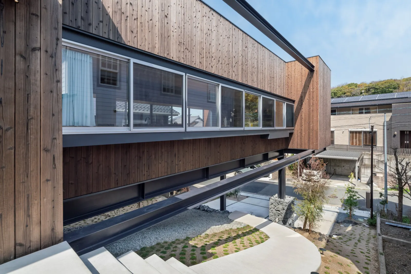 House off the Ground / nanometer architecture
