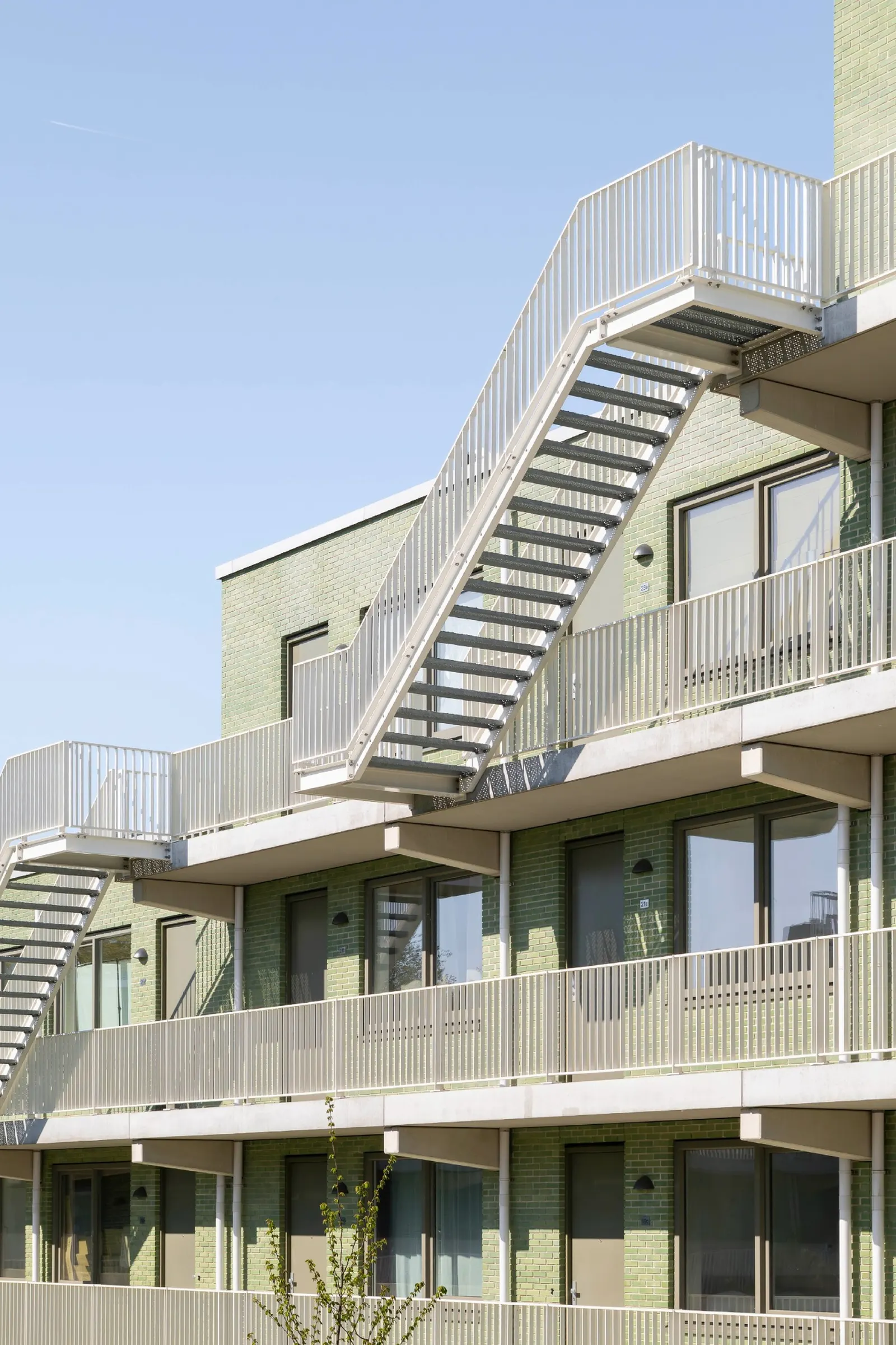 Steenzicht Social Housing / JVST: социальное жильё в Гааге как часть обновления De Zichten