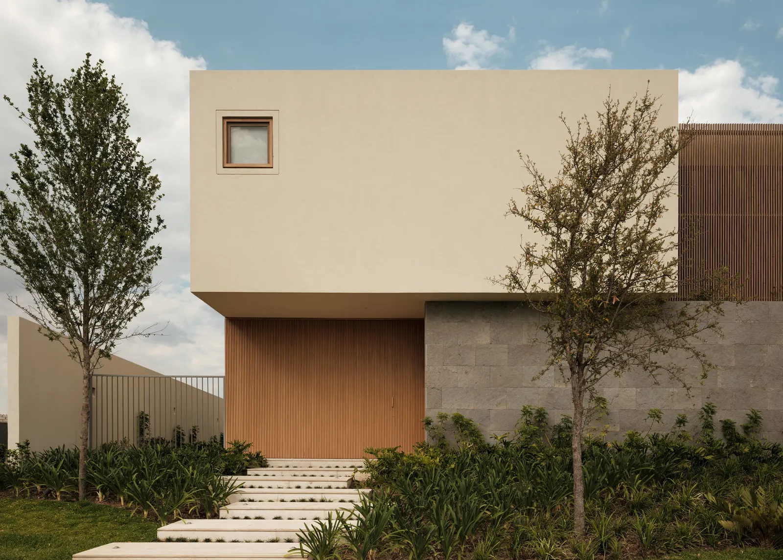 PR House / 0studio Arquitectura