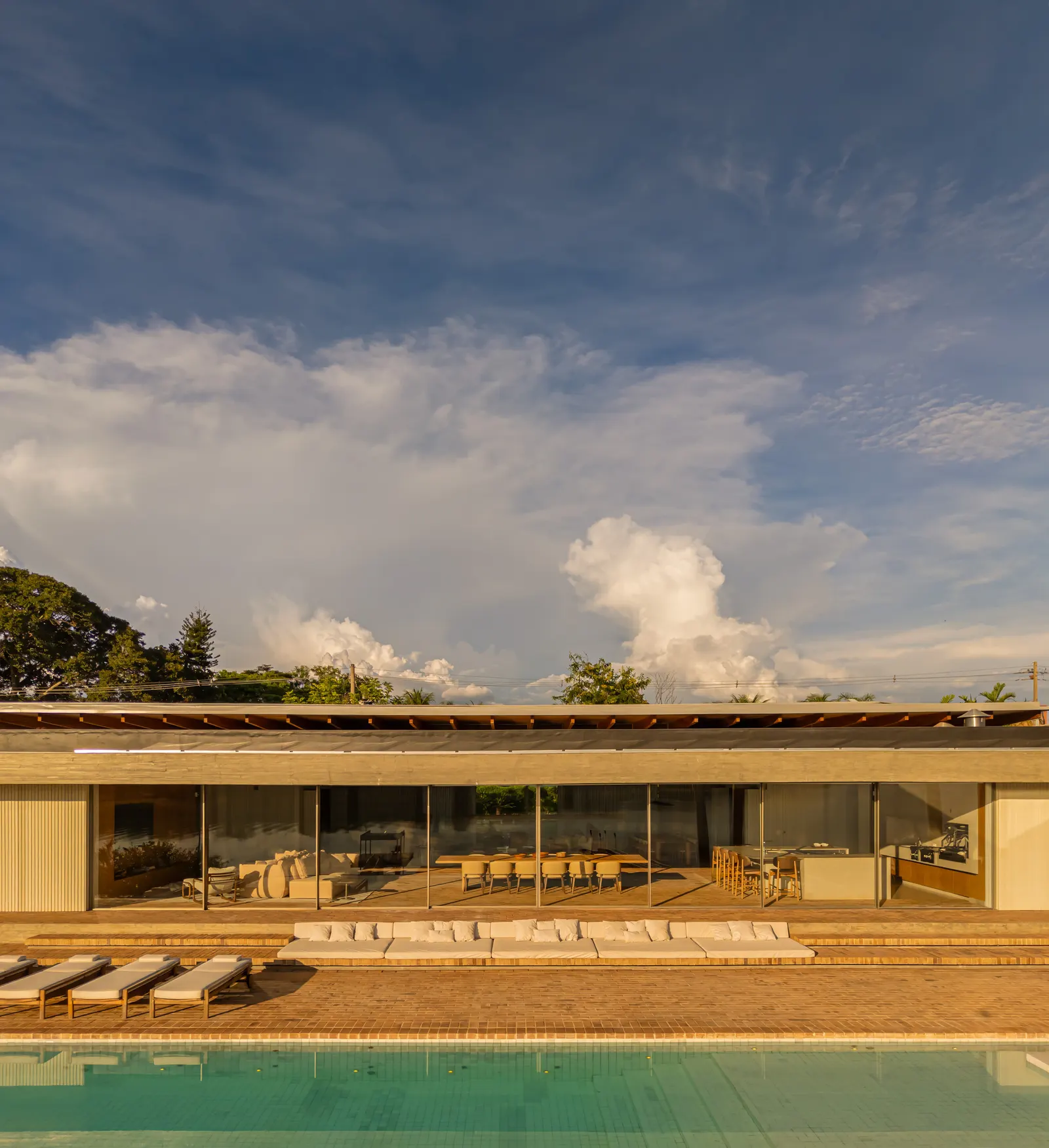 Alva House / Felipe Caboclo Arquitetura