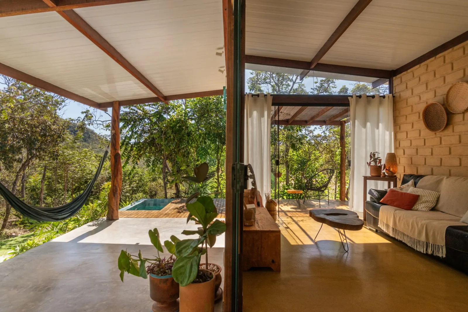 Mel House / Francisco Lang Arquitetura