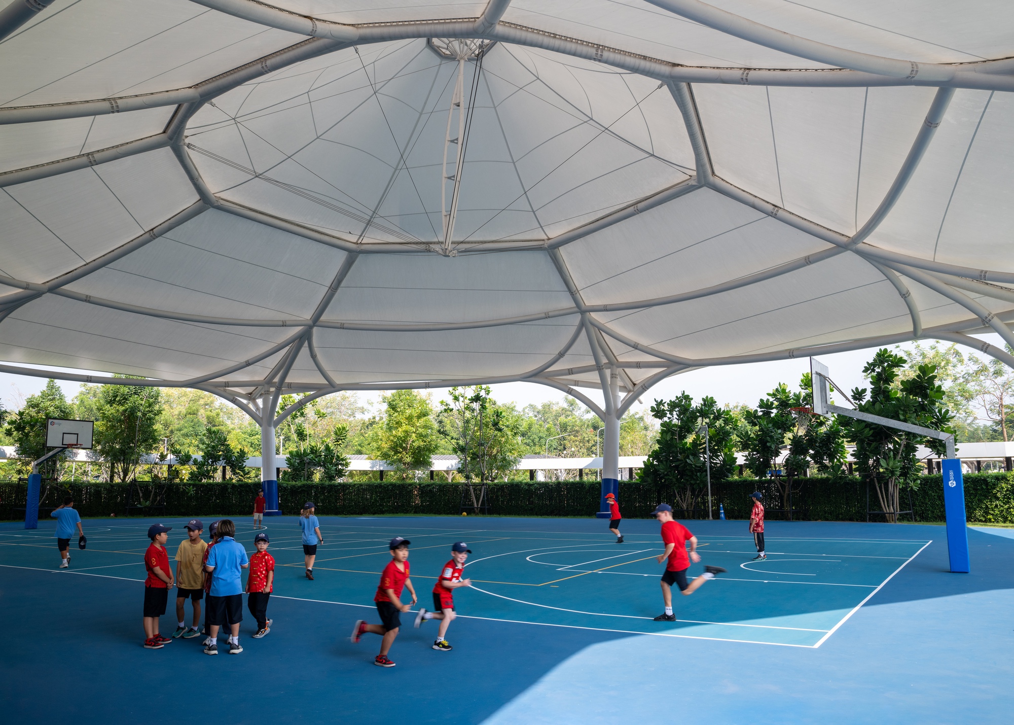 KIS International School Reignwood Park / Rosan Bosch Studio