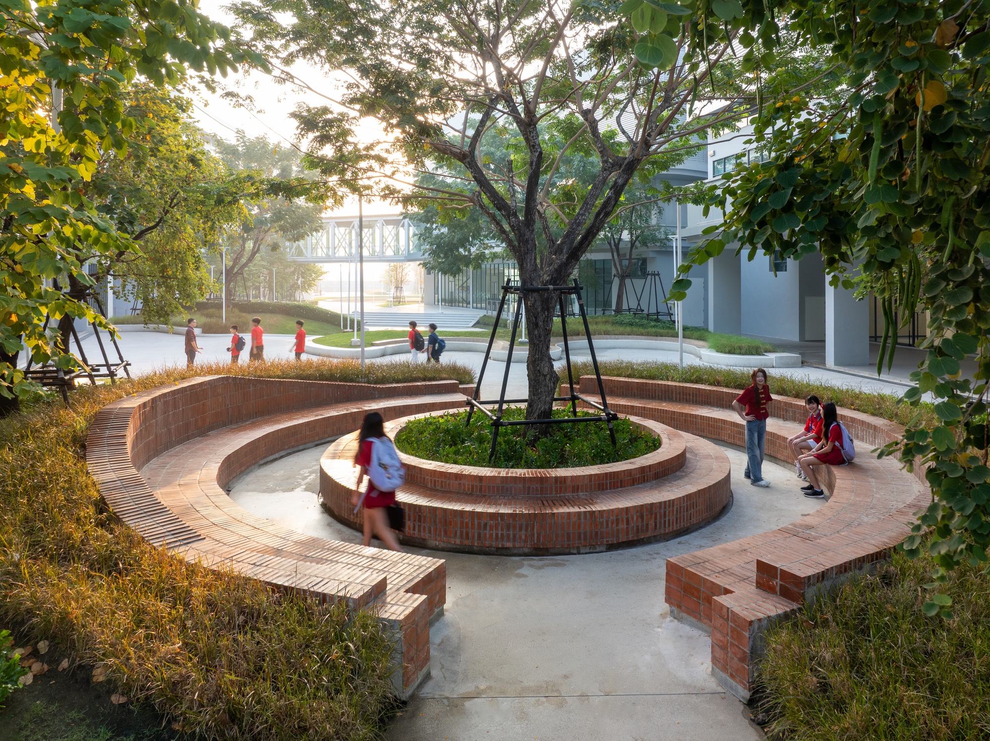 KIS International School Reignwood Park / Rosan Bosch Studio