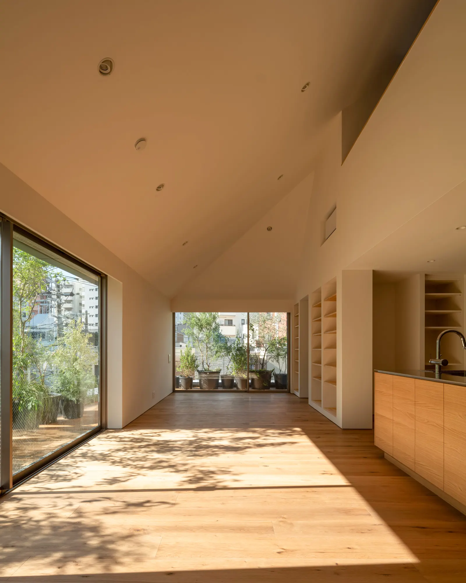 Tokyo Ballet House / Kenta SANO & Associates, Architects