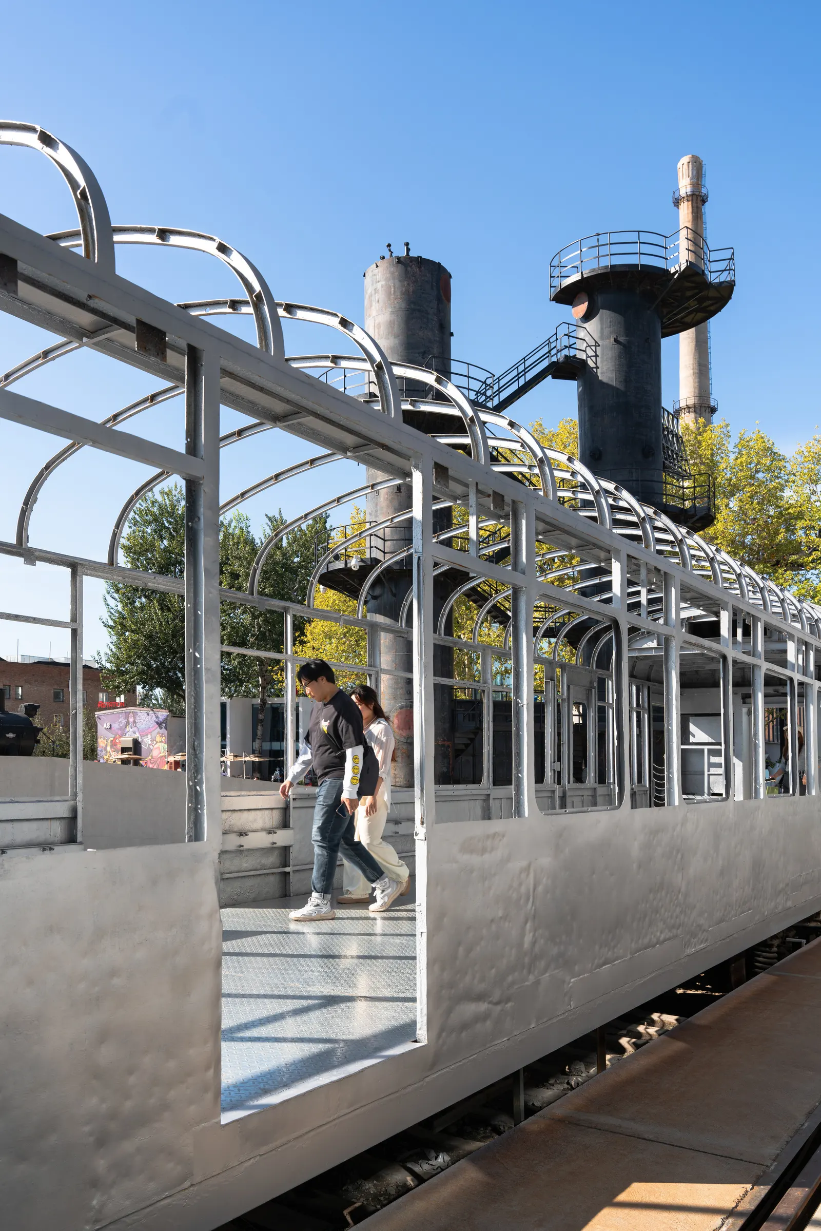 Реконструкция Train Street в парке 798·751 / Studio NOR