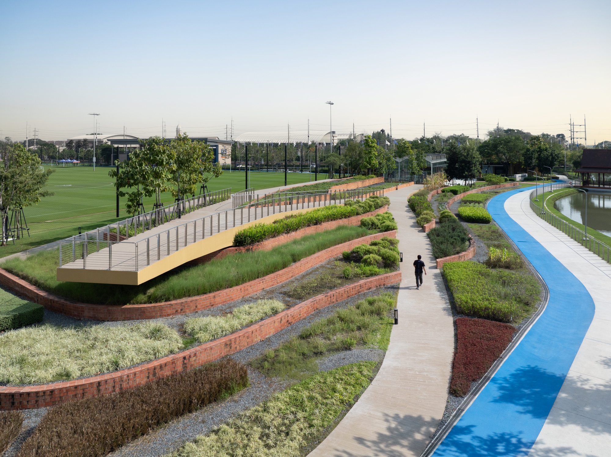 KIS International School Reignwood Park / Rosan Bosch Studio