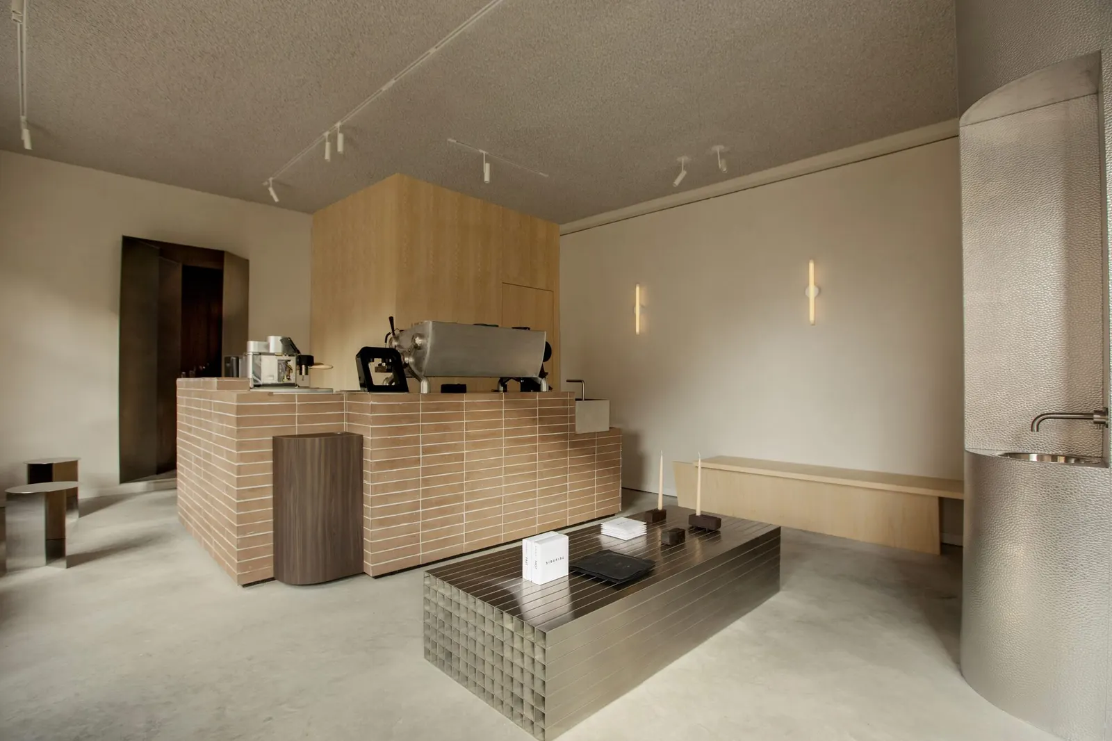 DAK Coffee Roasters / Barde + vanVoltt