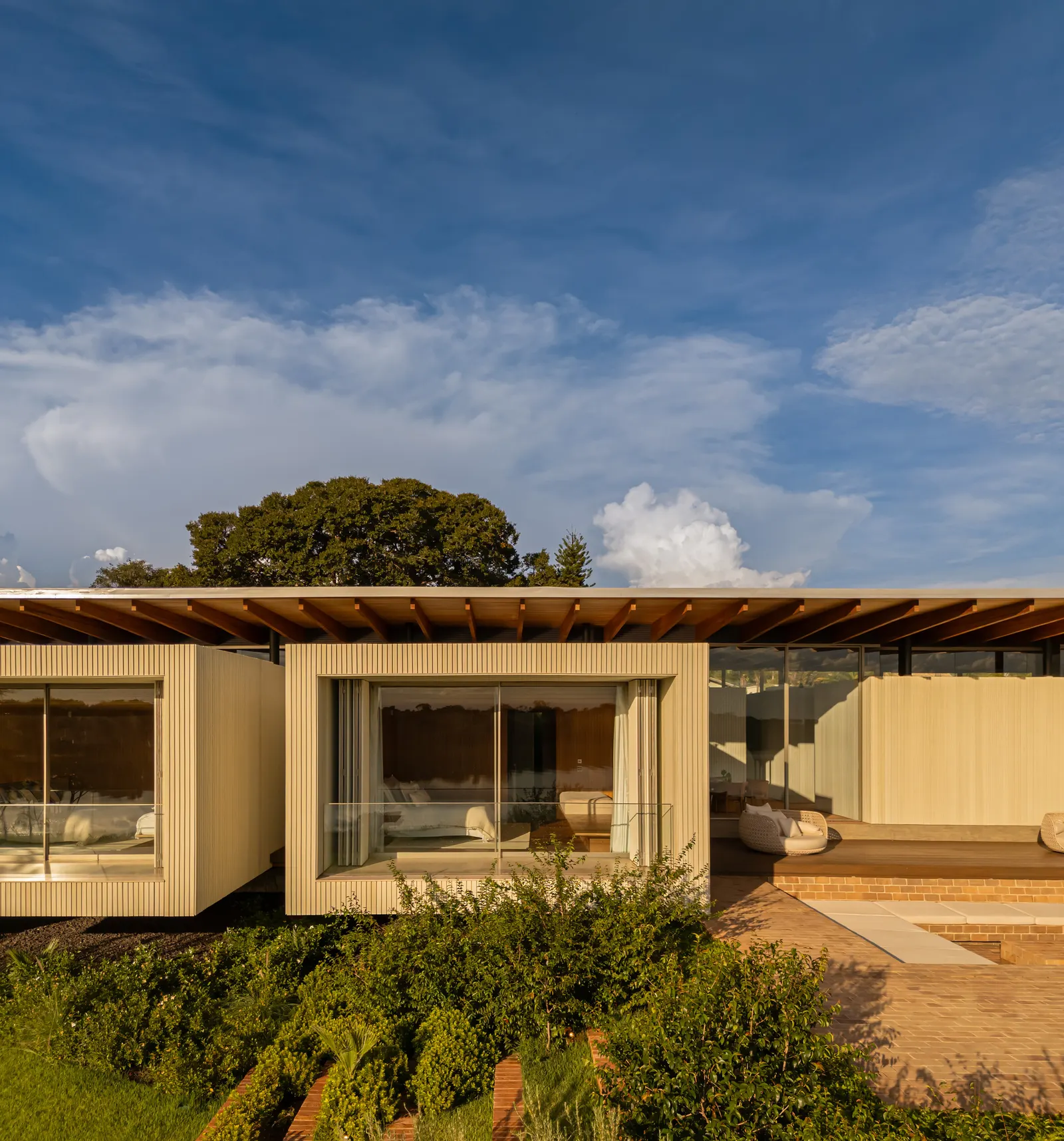 Alva House / Felipe Caboclo Arquitetura