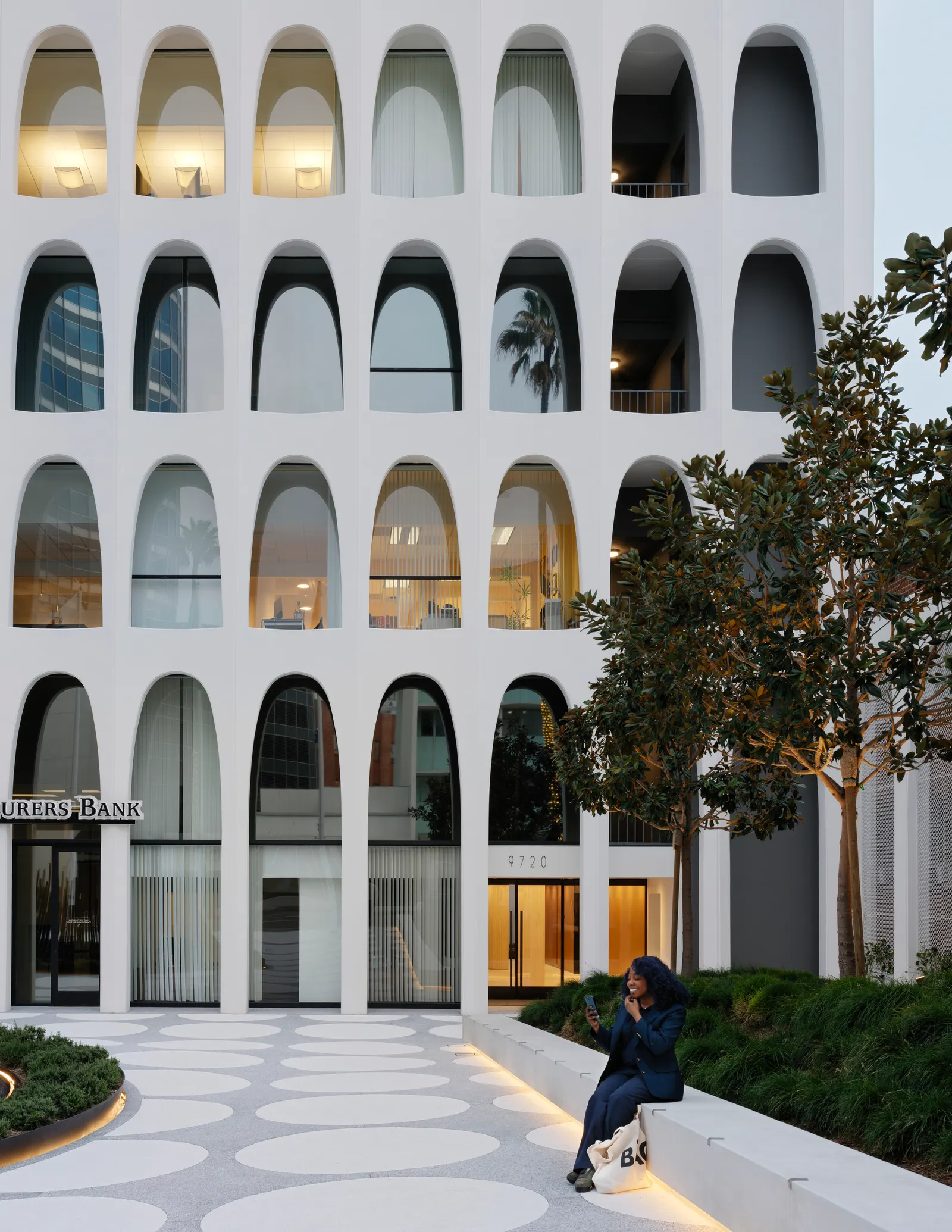 9720 Wilshire Building / Montalba Architects