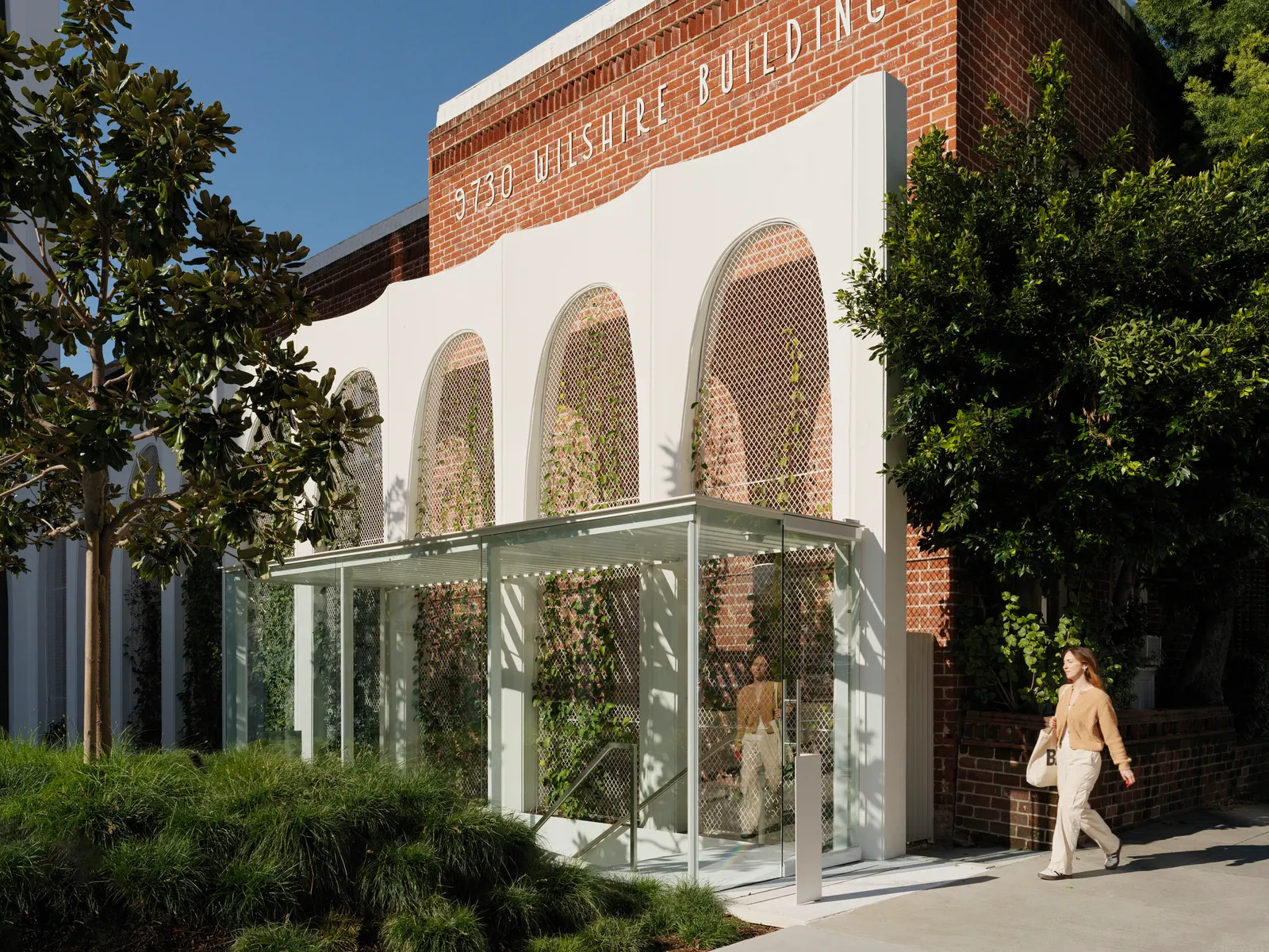 9720 Wilshire Building / Montalba Architects