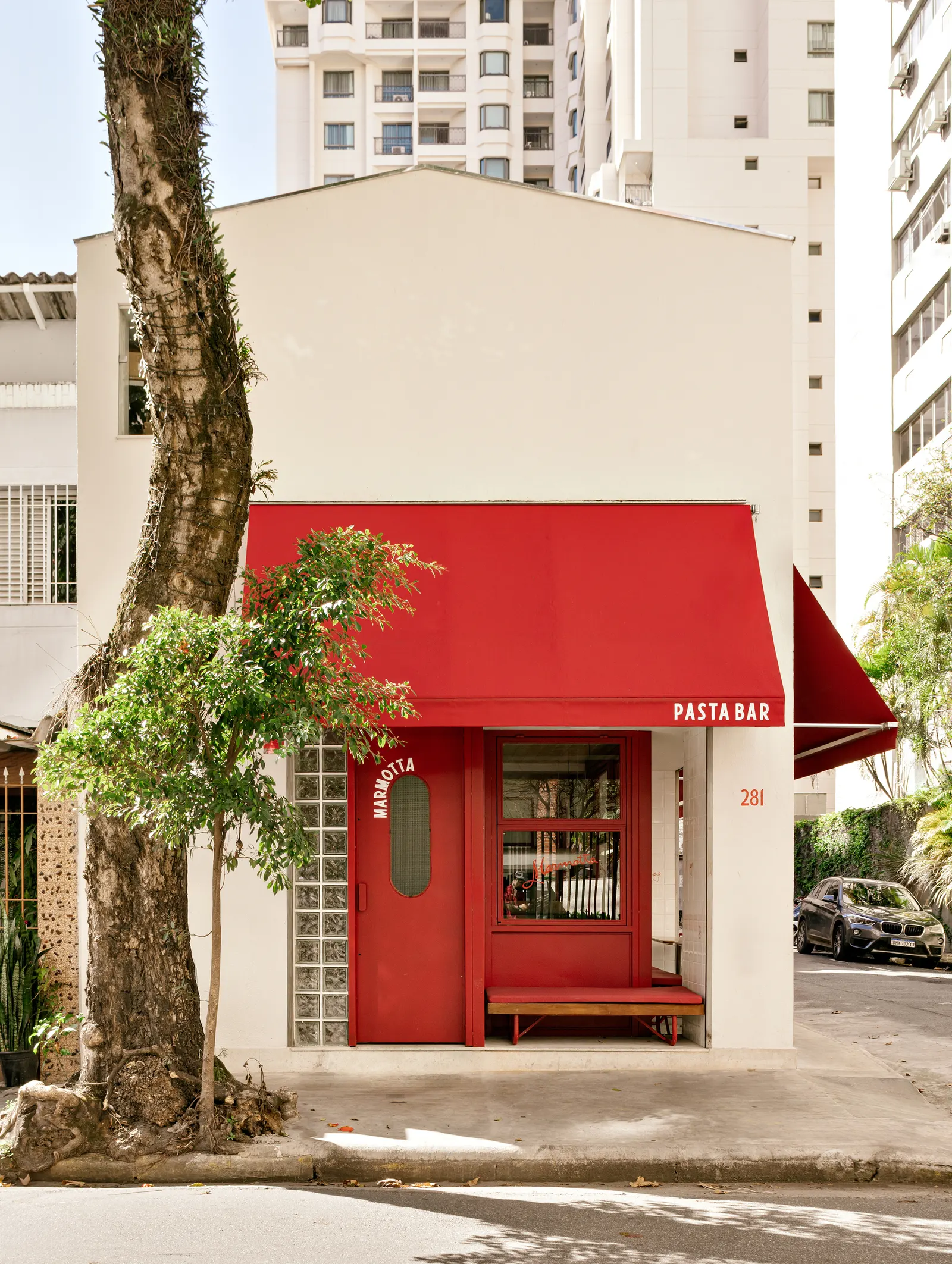 Marmotta Pasta Bar / Tadu Arquitetura