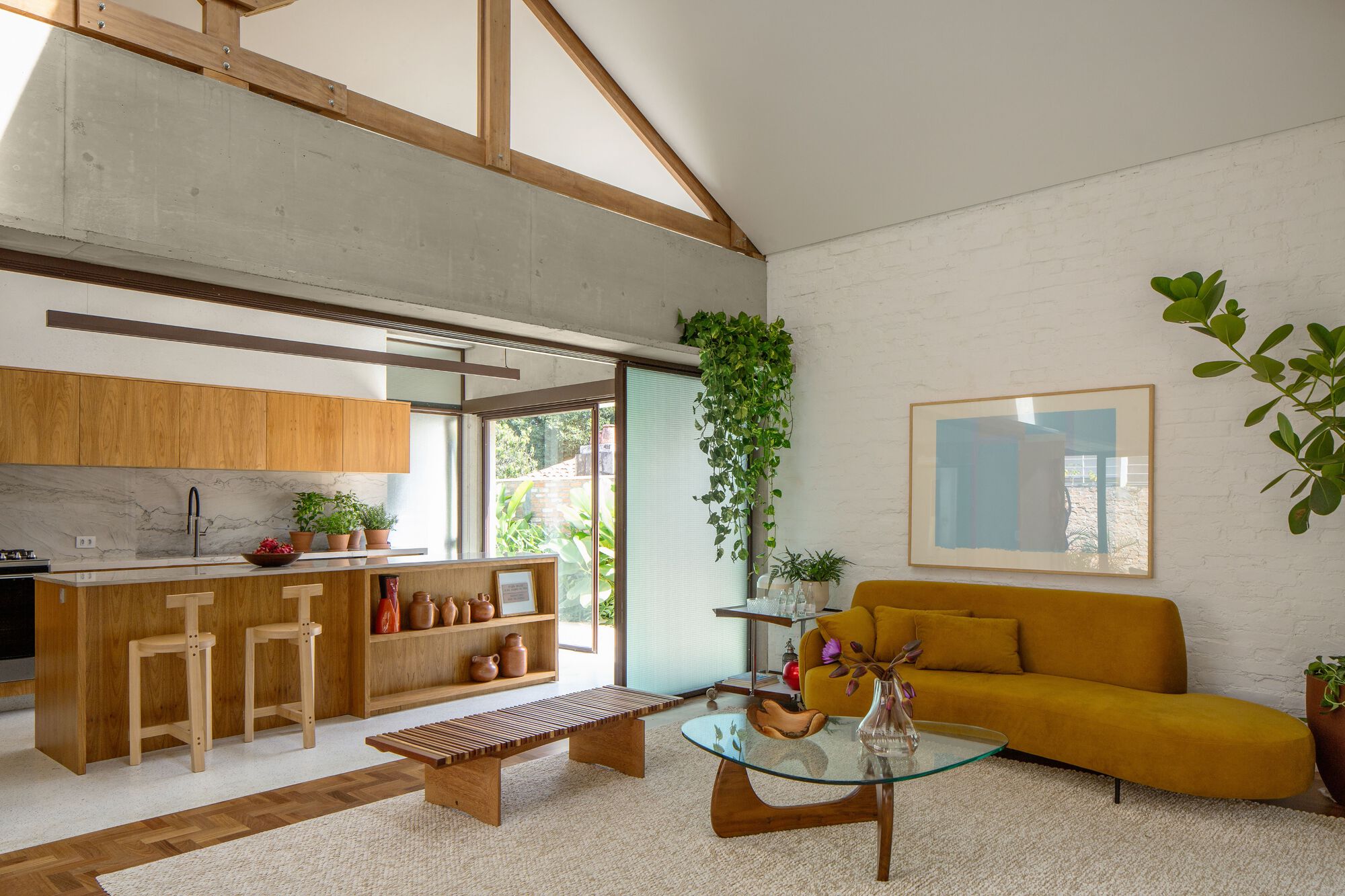 Дом Cafelândia / Ana Sawaia Arquitetura