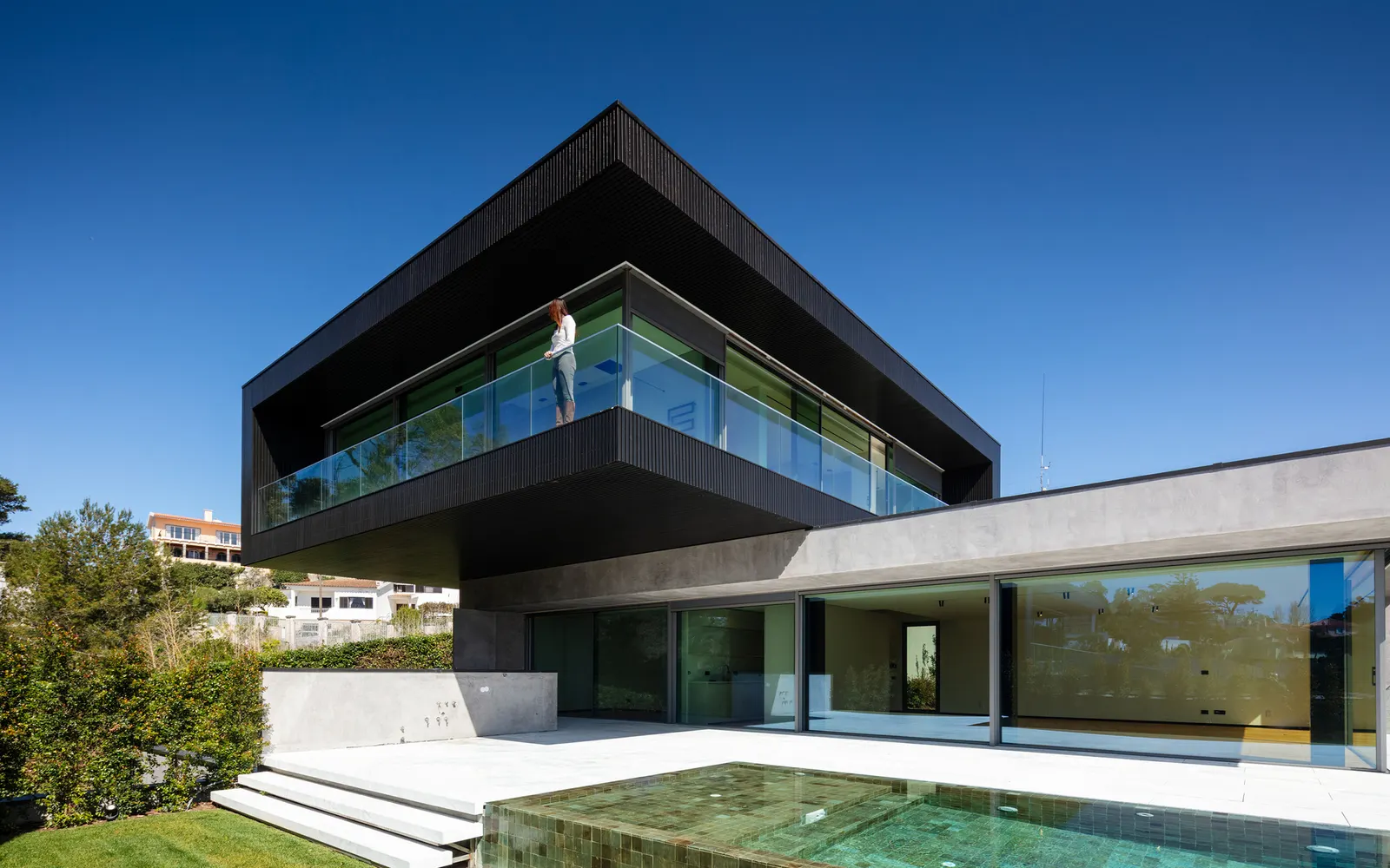 Жилой кондоминиум из четырёх домов в Абуксарде, Алкабидеше / Humberto Conde Arquitectos
