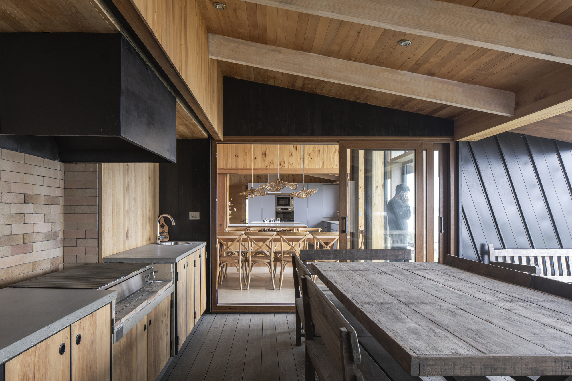 VE House / Triangular
