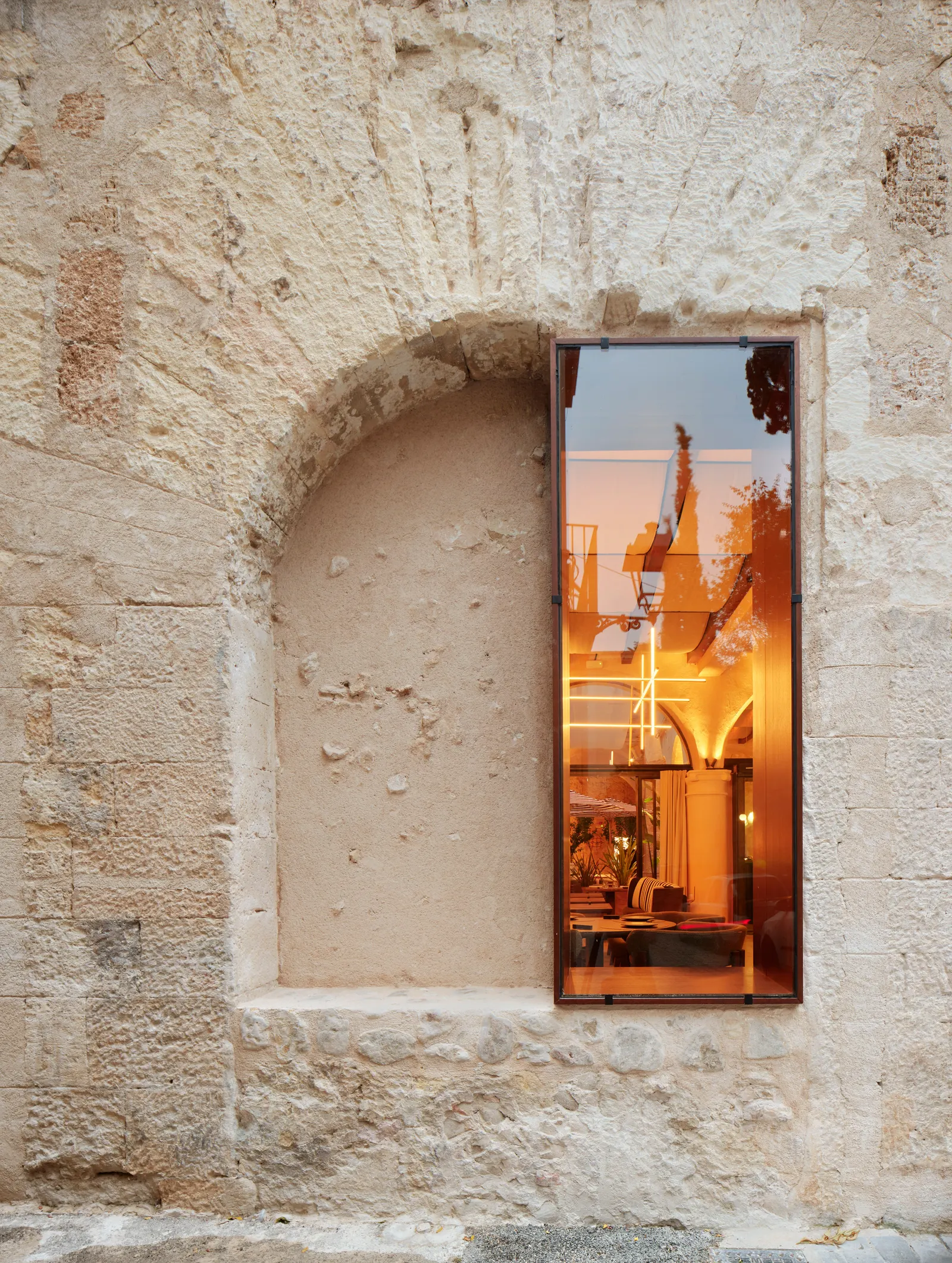 Hotel Nobis Palma / Jordi Herrero Arquitecto