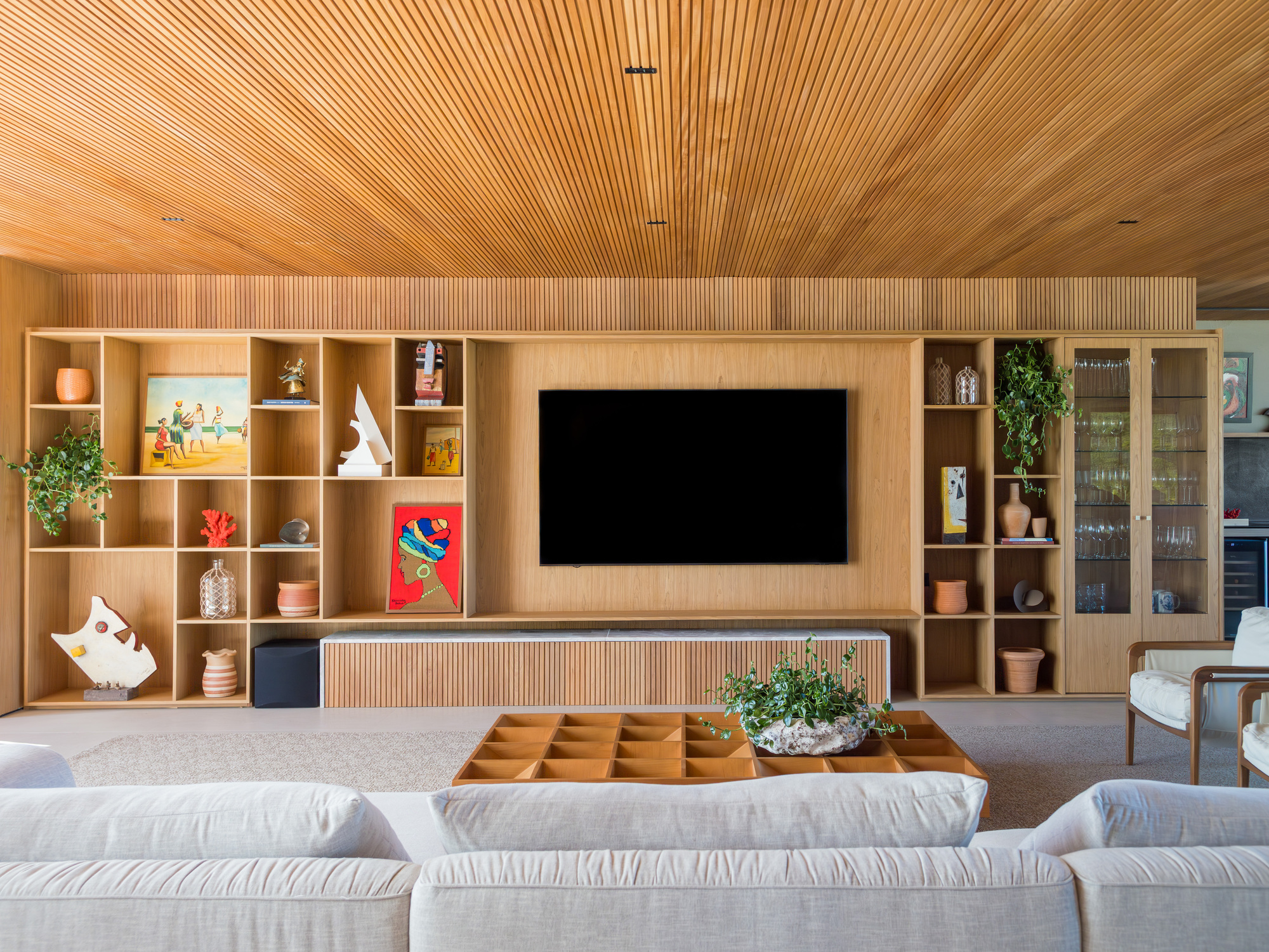 Acervo House / GAM Arquitetos: дом, где архитектура соединяет быт, коллекции и память