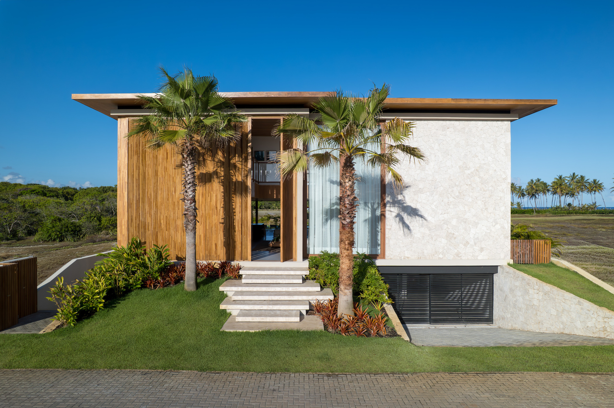 Acervo House / GAM Arquitetos: дом, где архитектура соединяет быт, коллекции и память