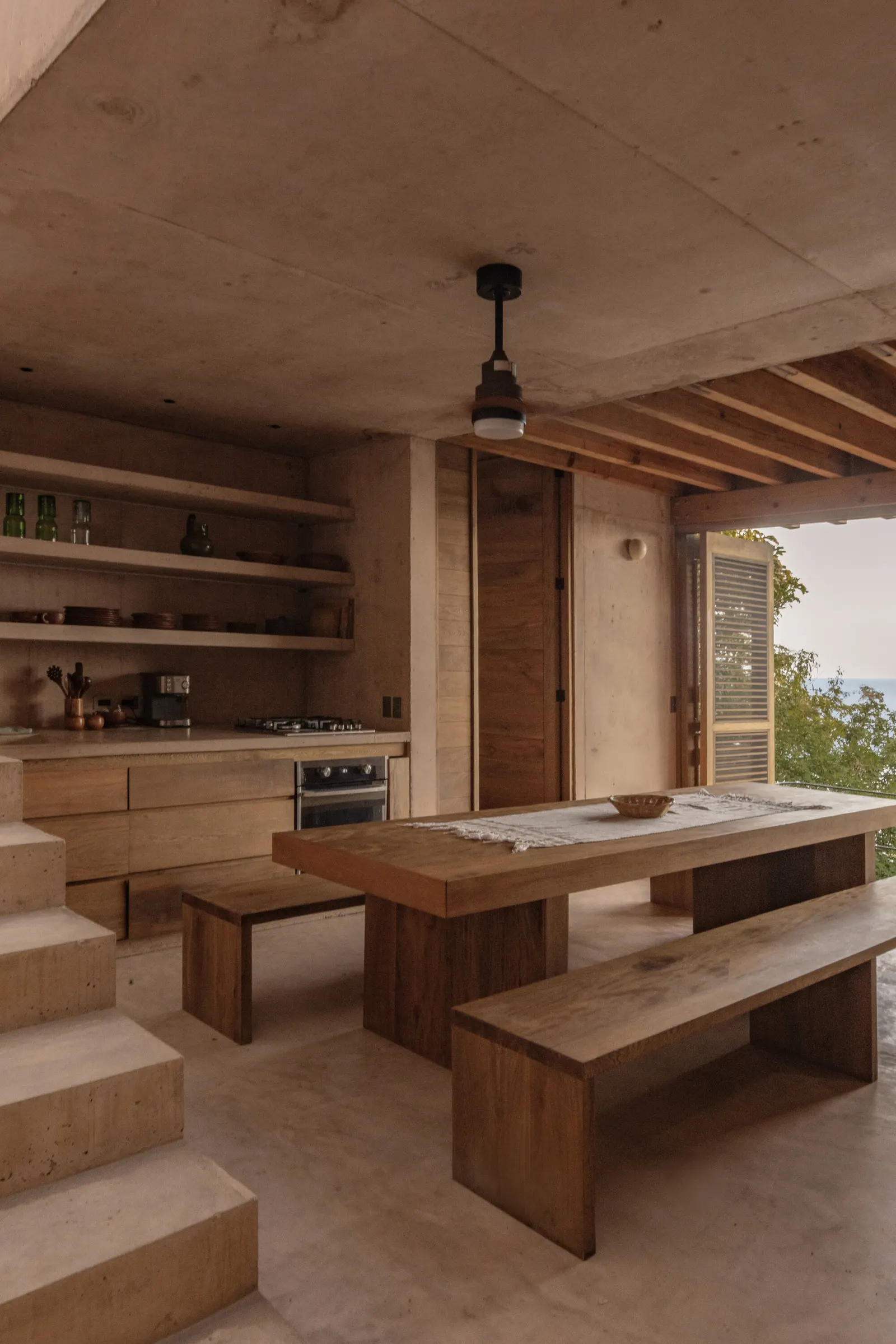 Casa Diez Pies / Studio Font