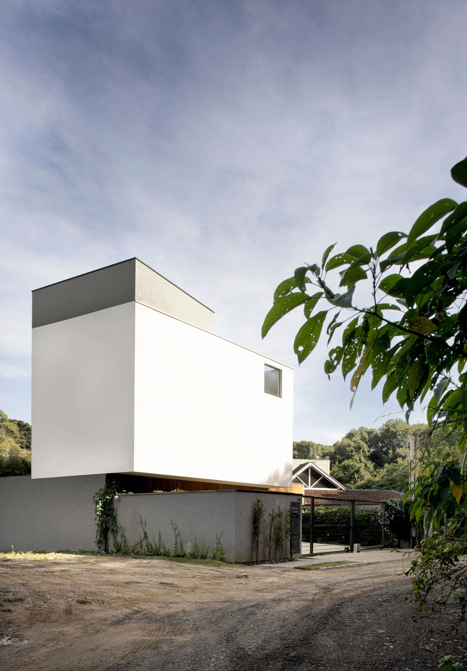 Casa Luna / Nommo Arquitetos + Coti Arquitetura
