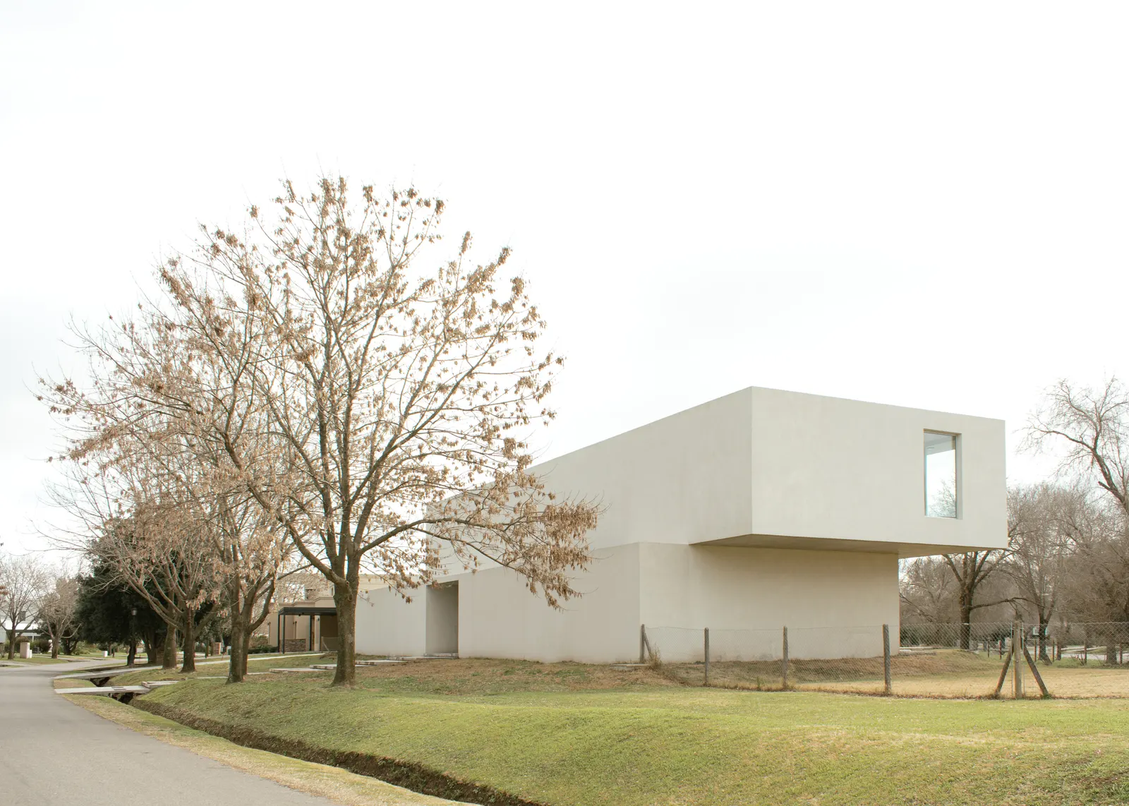 O House / YES! Architects