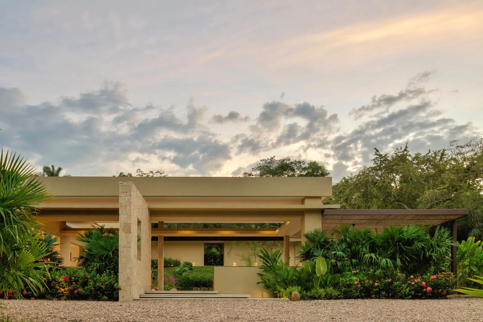 Casa Umbral / David Macias