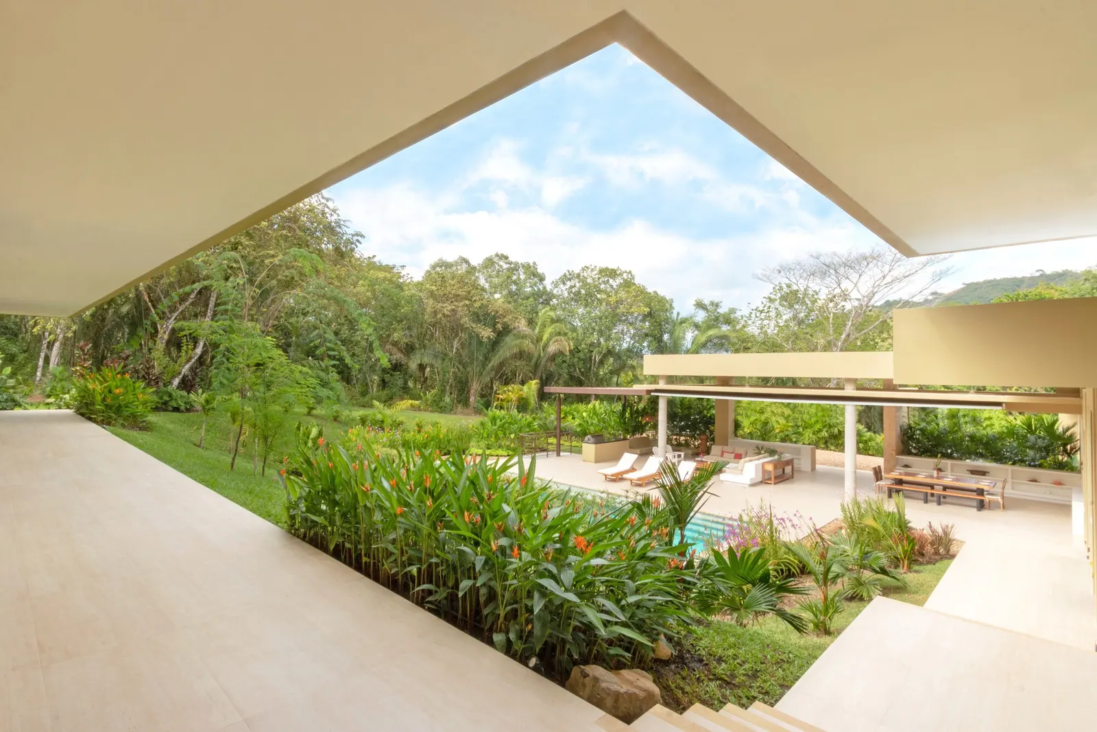Casa Umbral / David Macias