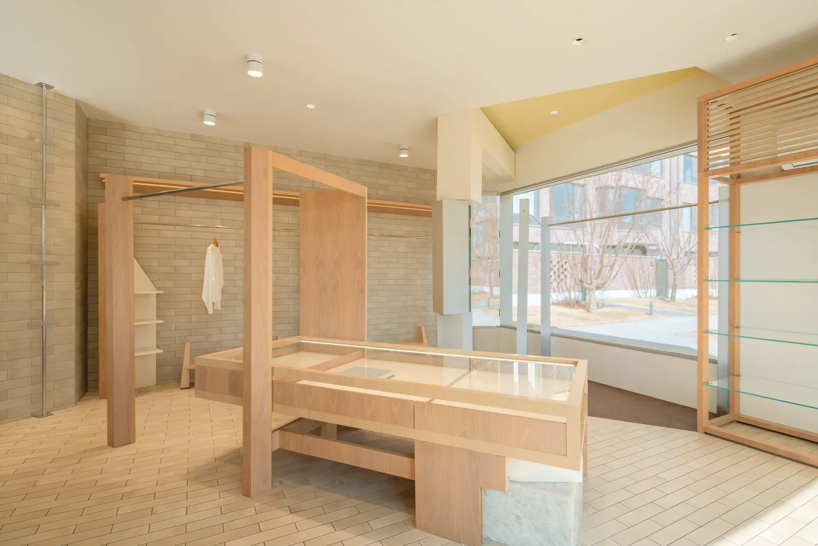 D+dd Friendship Bay Store / Sò Studio