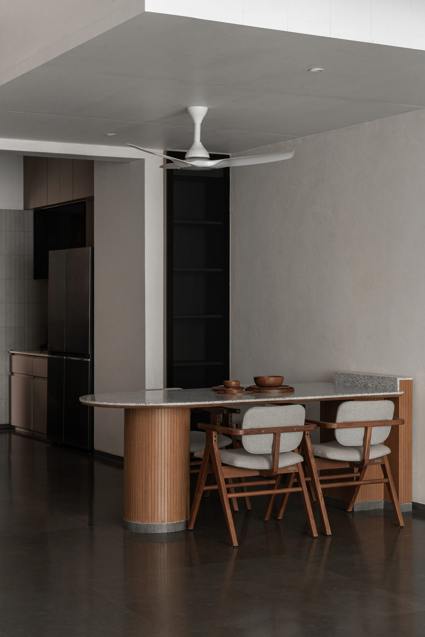Antarvan Residence / Neogenesis+Studi0261