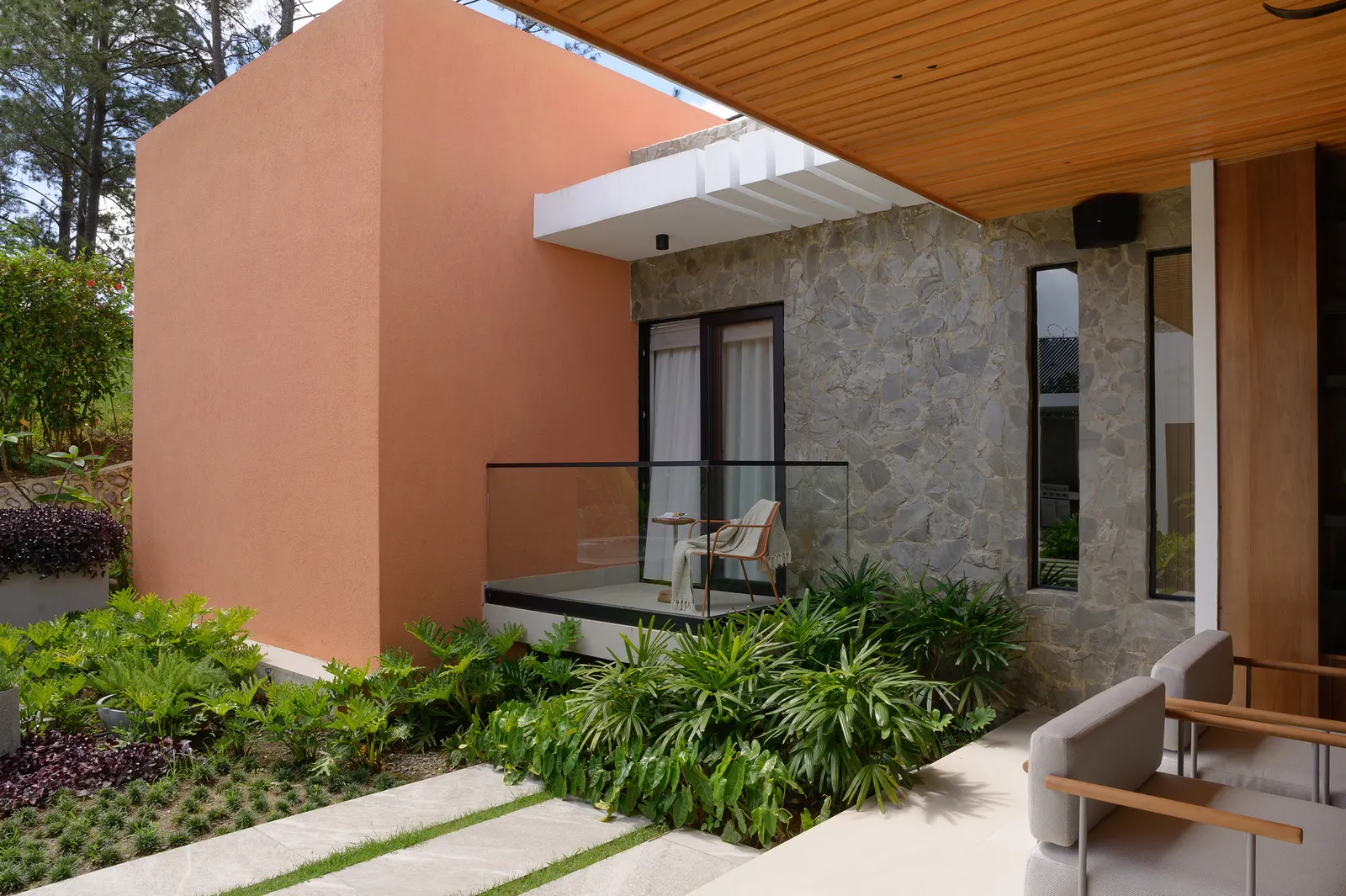 L.A. House / Emedos Proyectos
