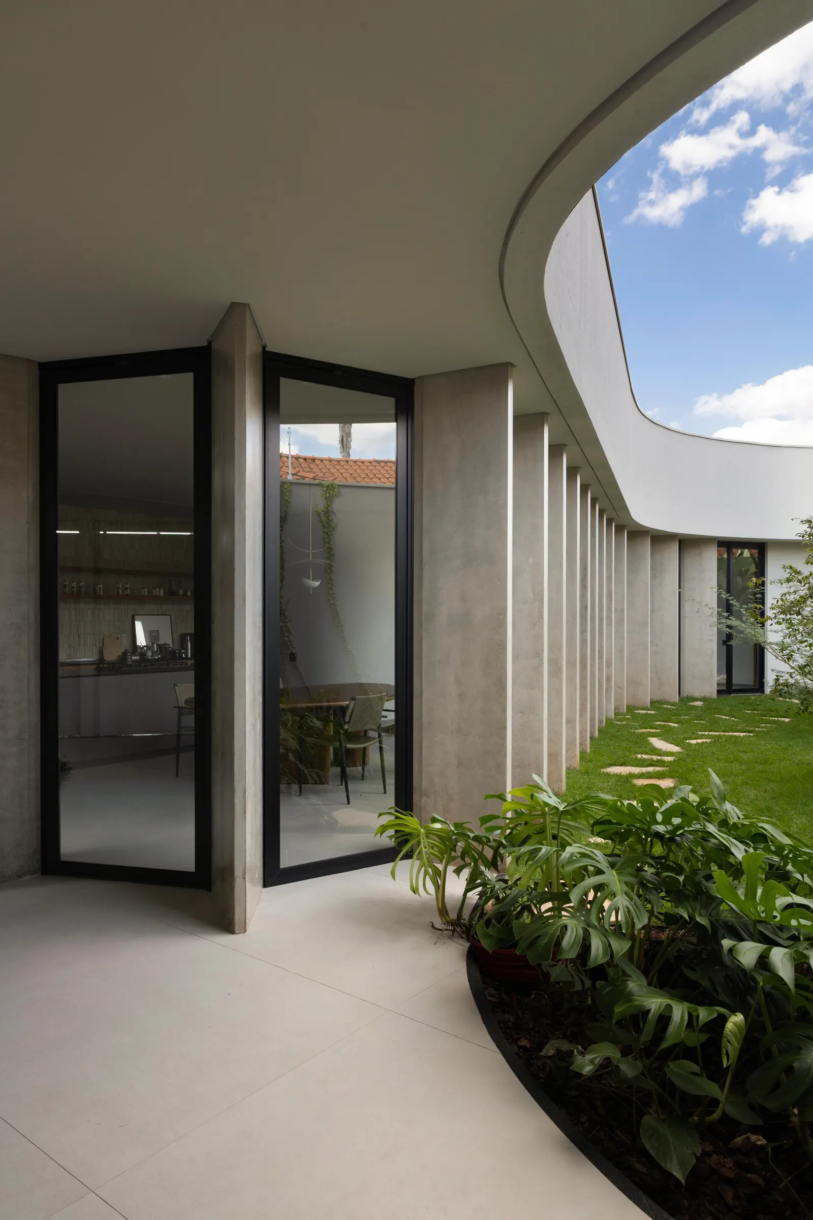 Curved House / efcarquitetura