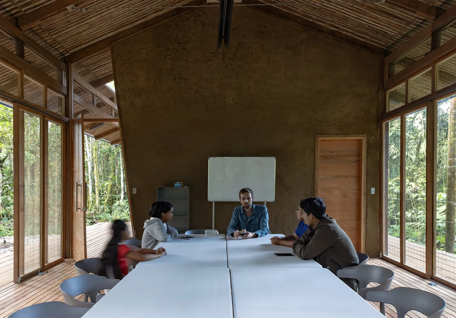 WildSumaco Research Pavilion / Caá Porá Arquitectura