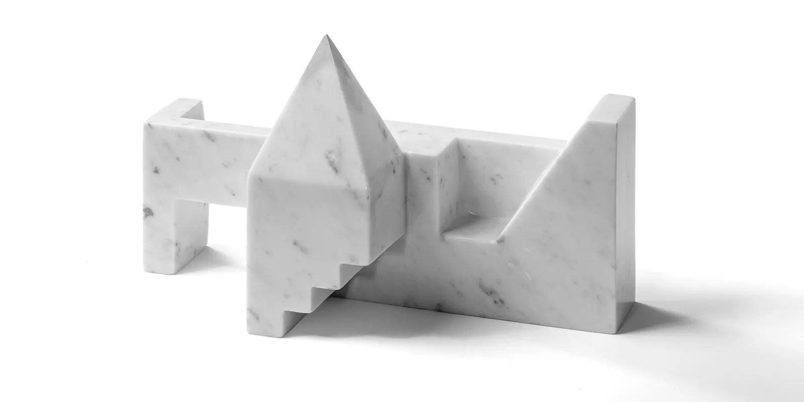 Eternal Structures: архитектурные объекты из цельного каррарского мрамора от Kfir Galatia Azulay