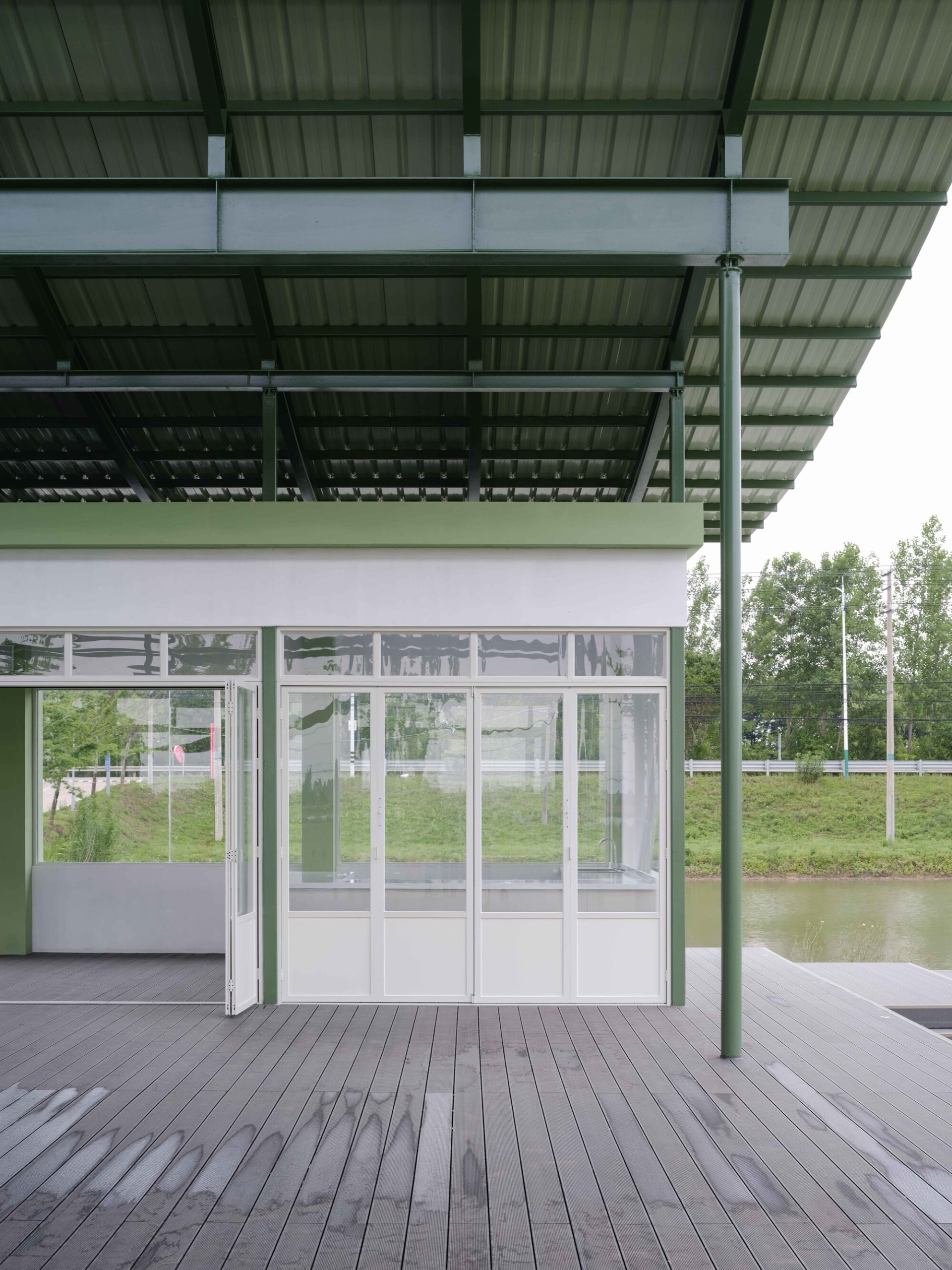 Grape Classroom in the Field / atelier anonymous