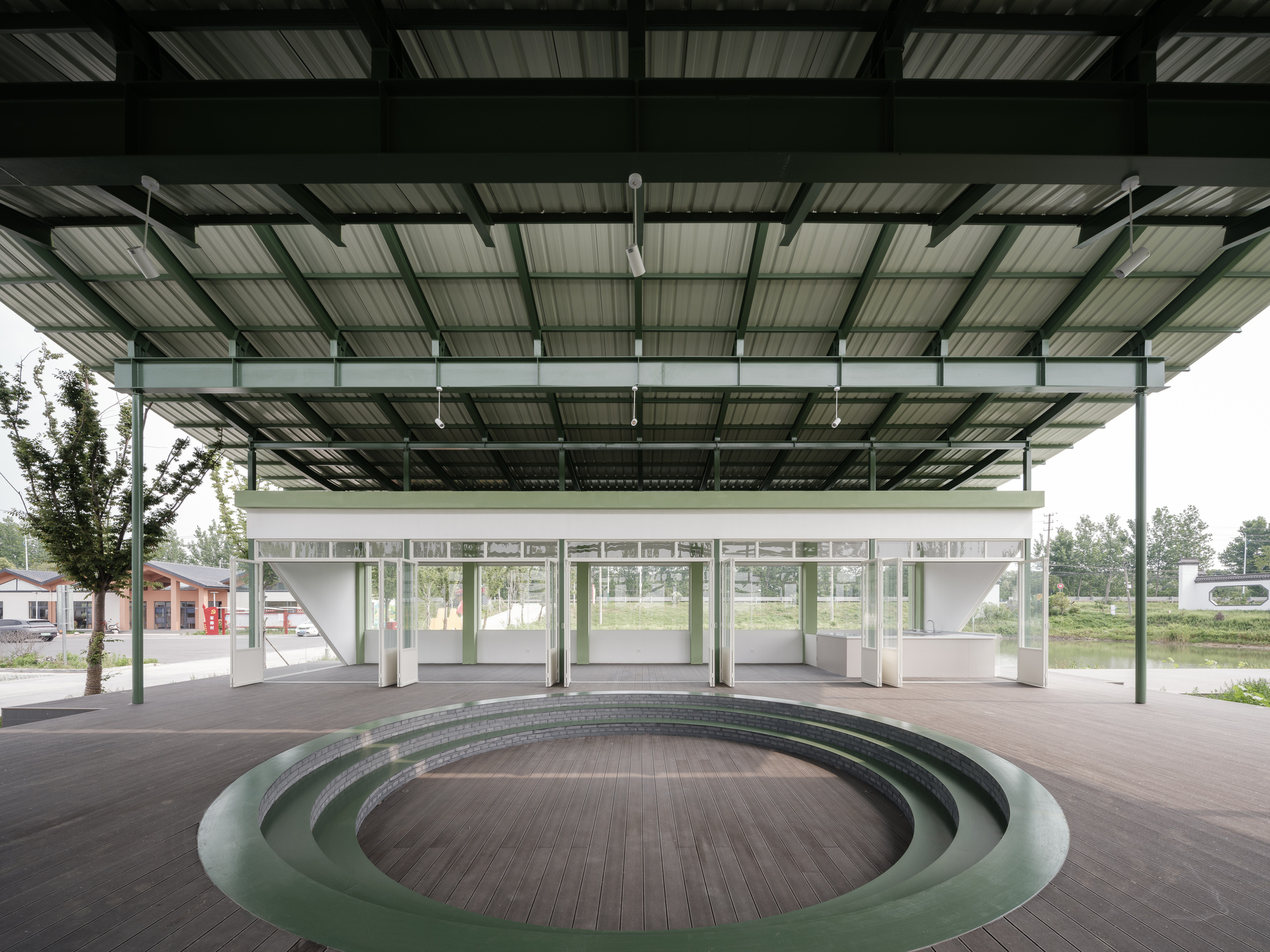 Grape Classroom in the Field / atelier anonymous