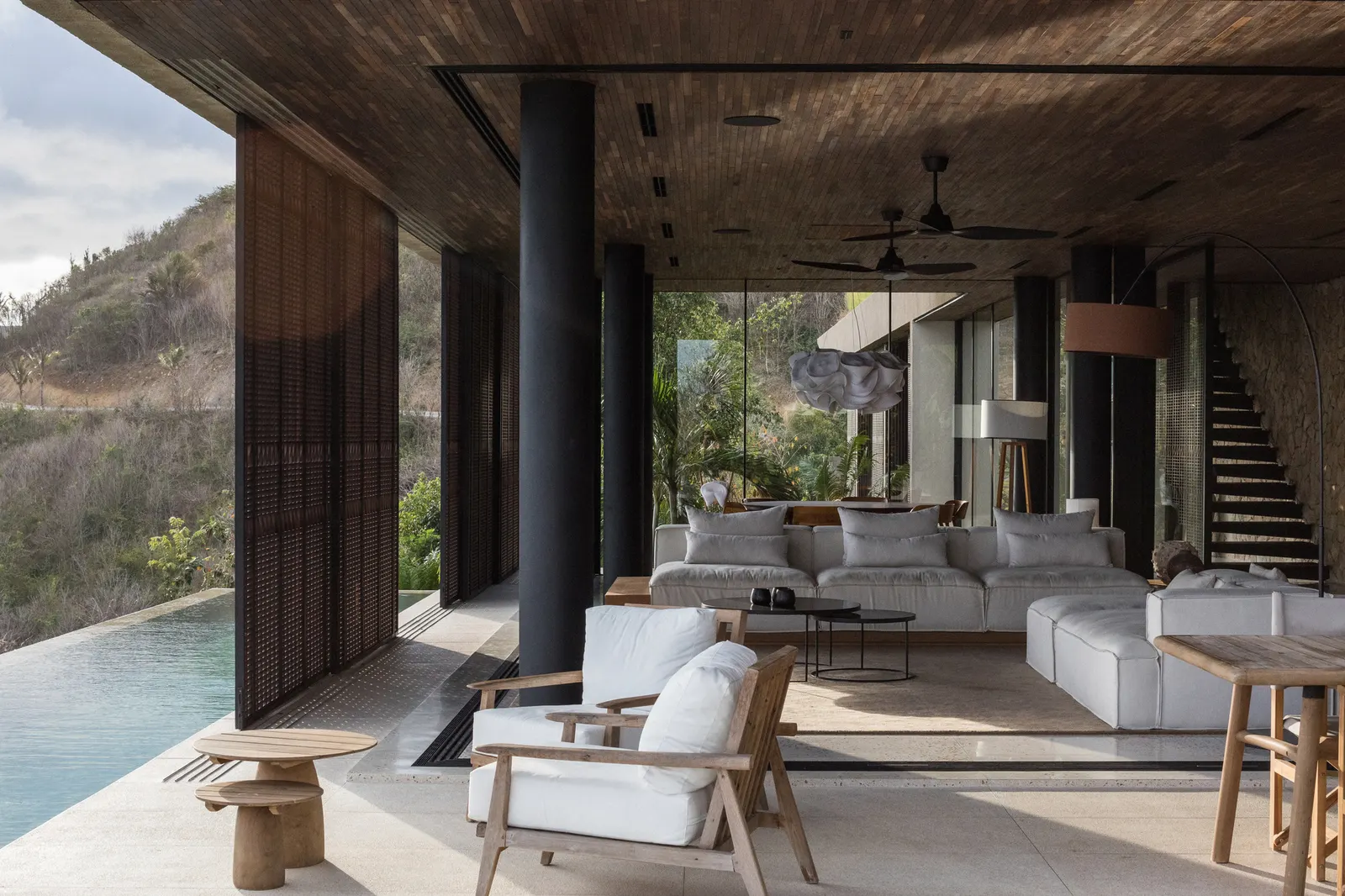 Дом Awasi / Caceres + Tous