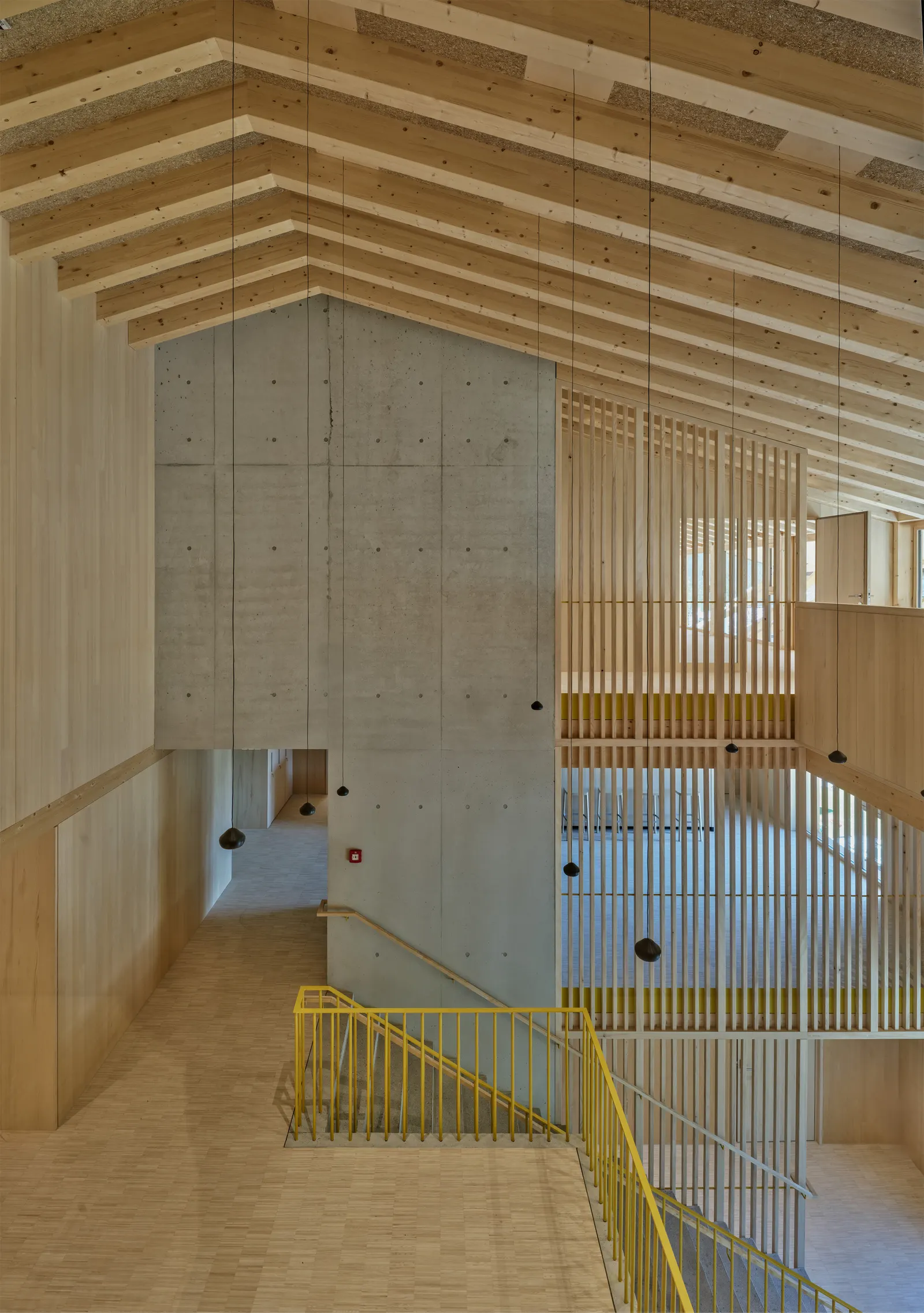 Пожарная станция и общественный зал в Мётце / Imgang Architekten