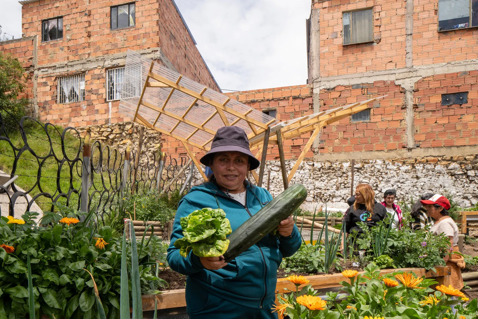 Help Age Urban Gardens / Yemail Arquitectura