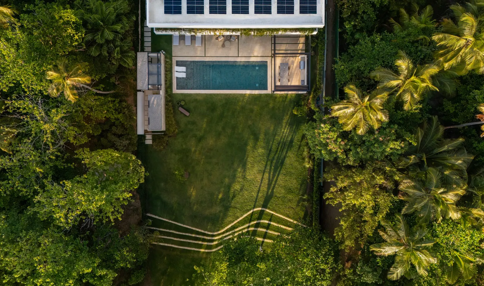 CasaLuna / Anarquitectura