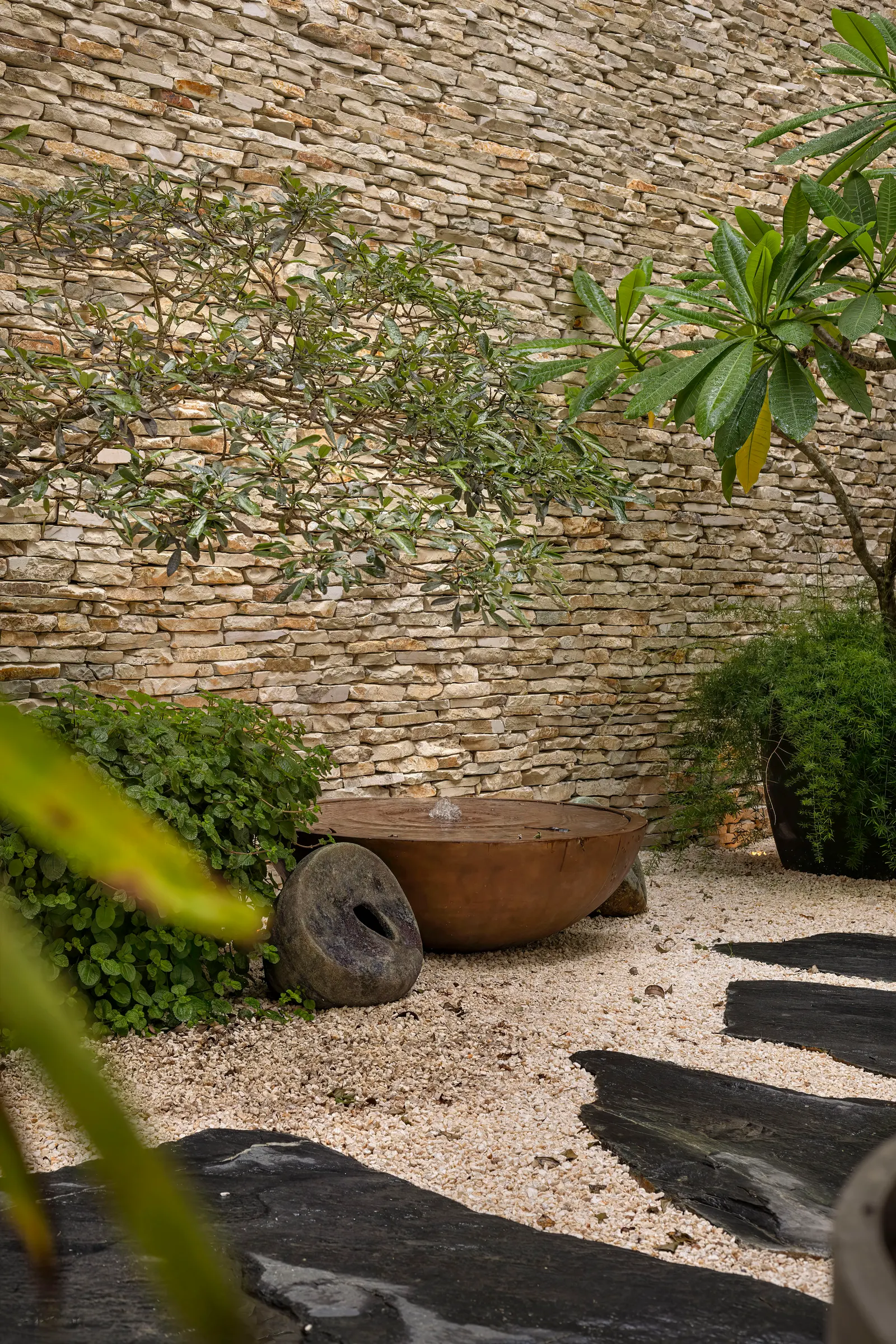 CasaLuna / Anarquitectura