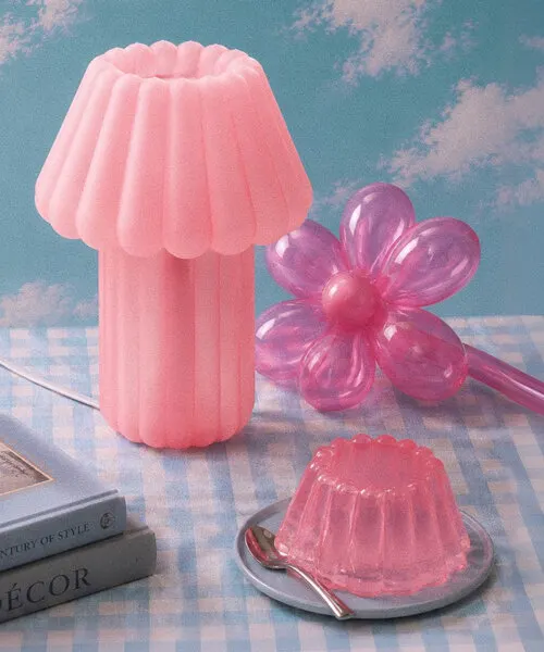 Jello Lamp: студия MAJU превратила мягкую пластику желе в 3D-печатный настольный светильник