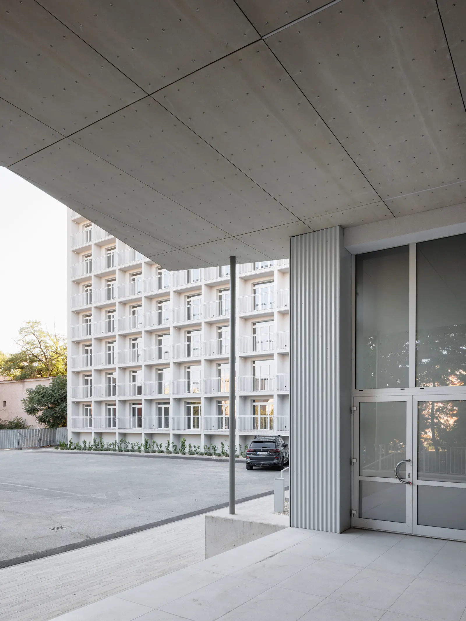 KOSMALT Housing Renovation / Atrium Architekti