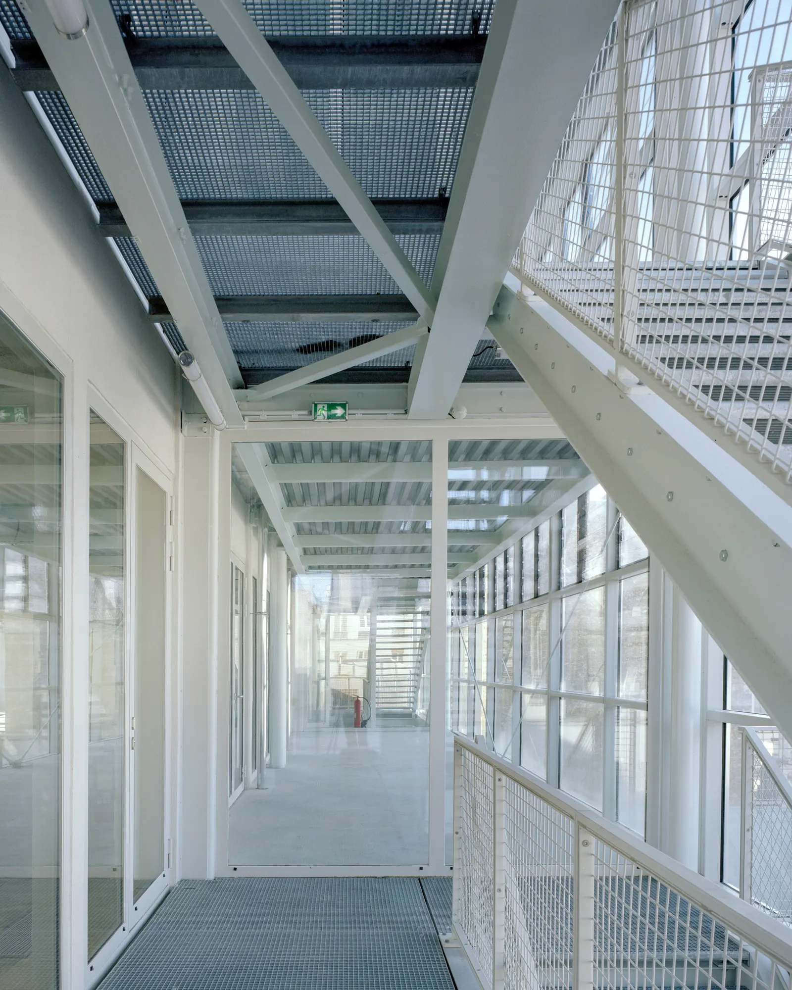 206 La Fayette: трансформация парижского квартала от DATA architectes и THINK TANK architecture