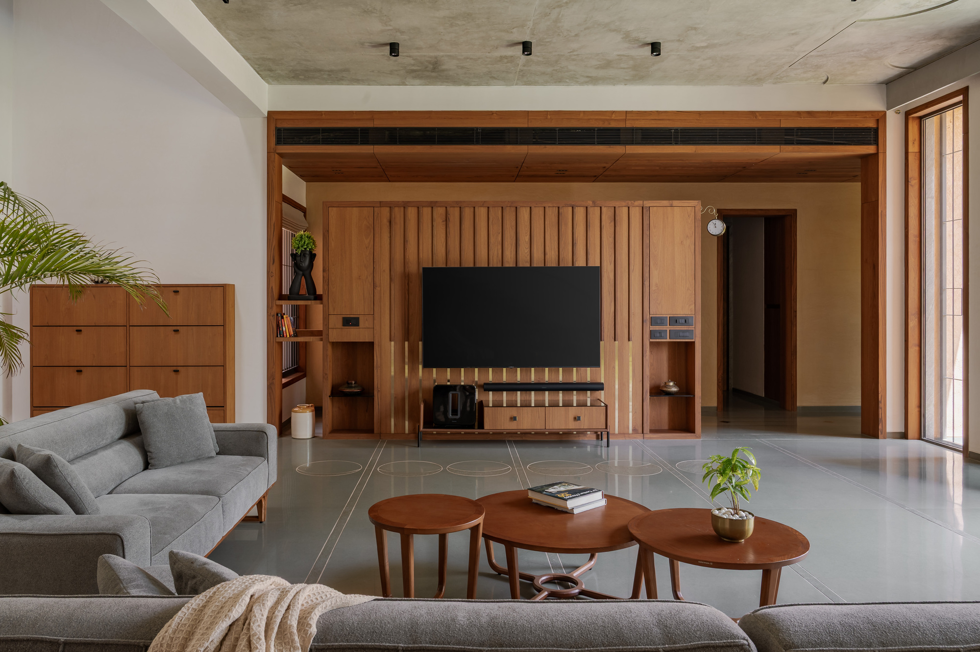 Neeti-Lime House / DINTERPLAY ARCHITECTS
