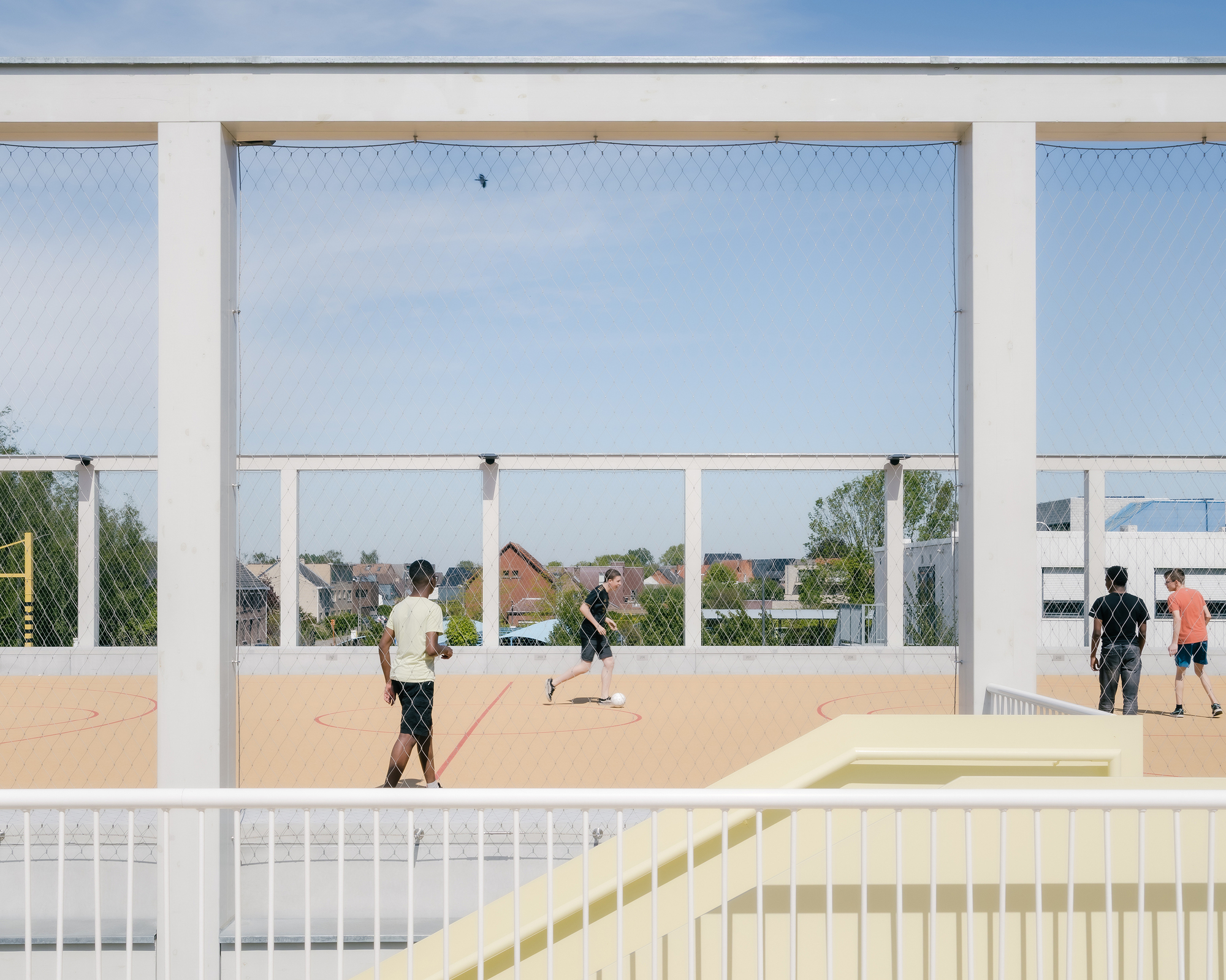 Школа Maria Assumpta Instituut / LOW Architecten