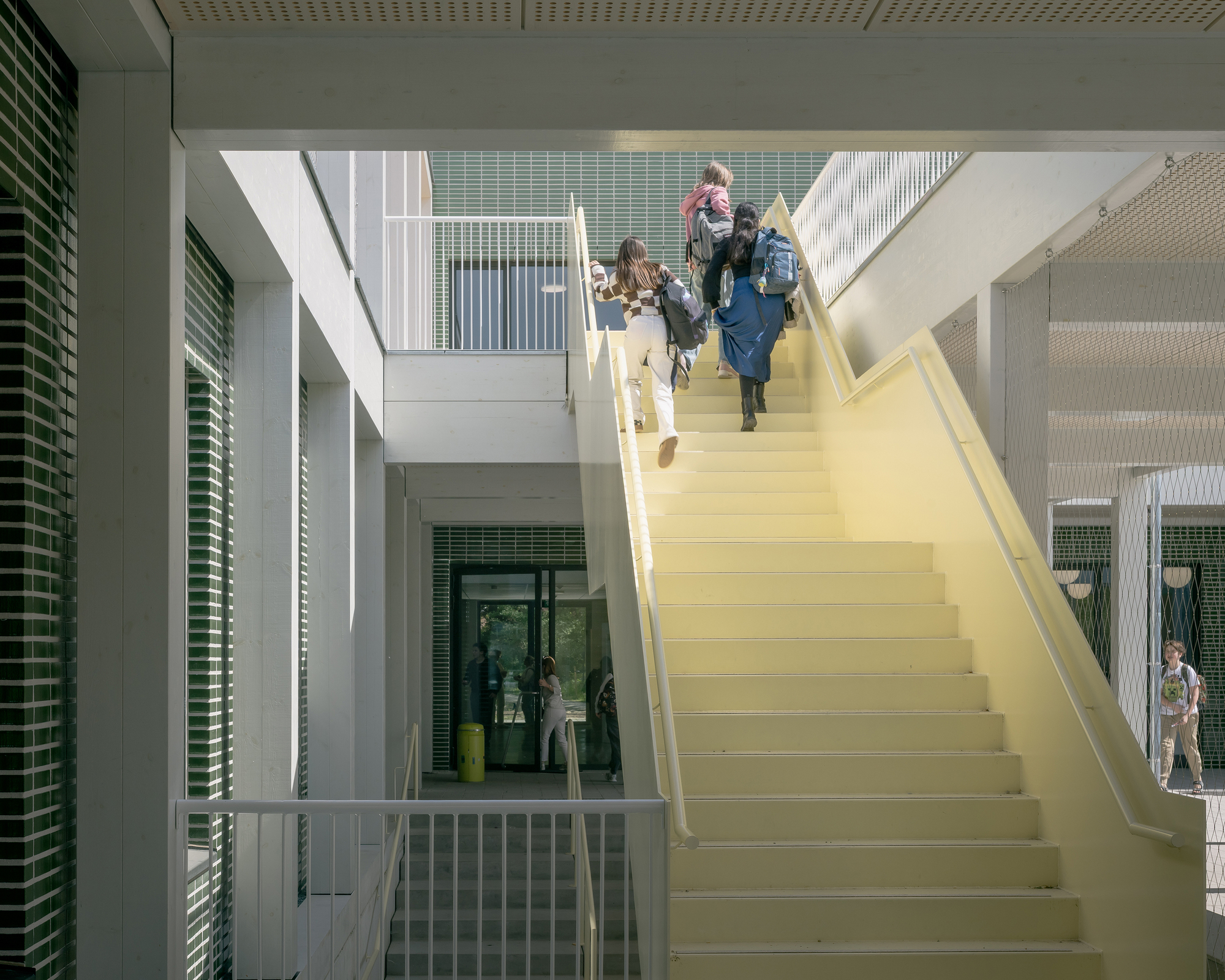 Школа Maria Assumpta Instituut / LOW Architecten